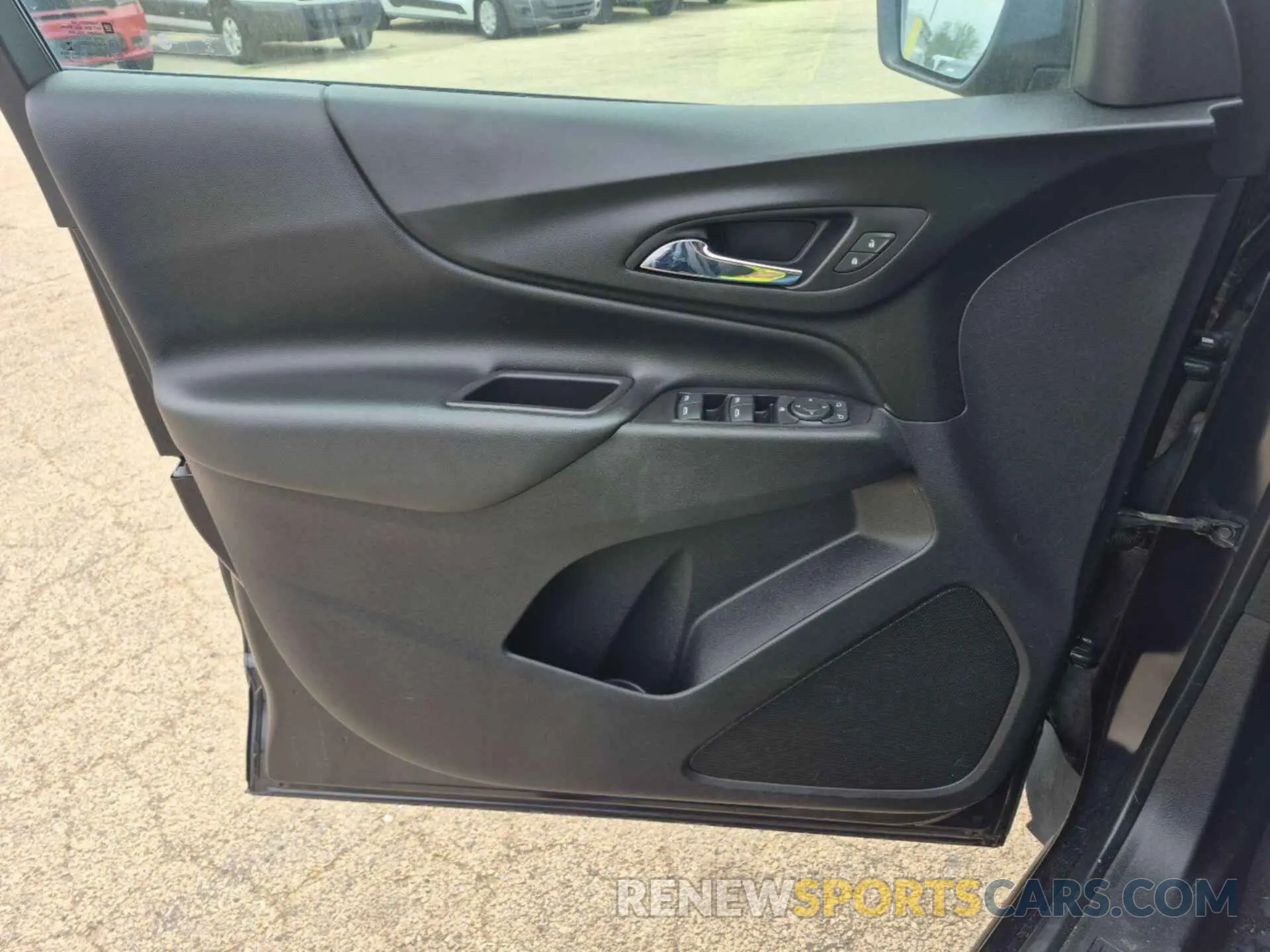 30 fotografías del automóvil dañado 2GNAXTEV7L6182157 CHEVROLET EQUINOX 2020