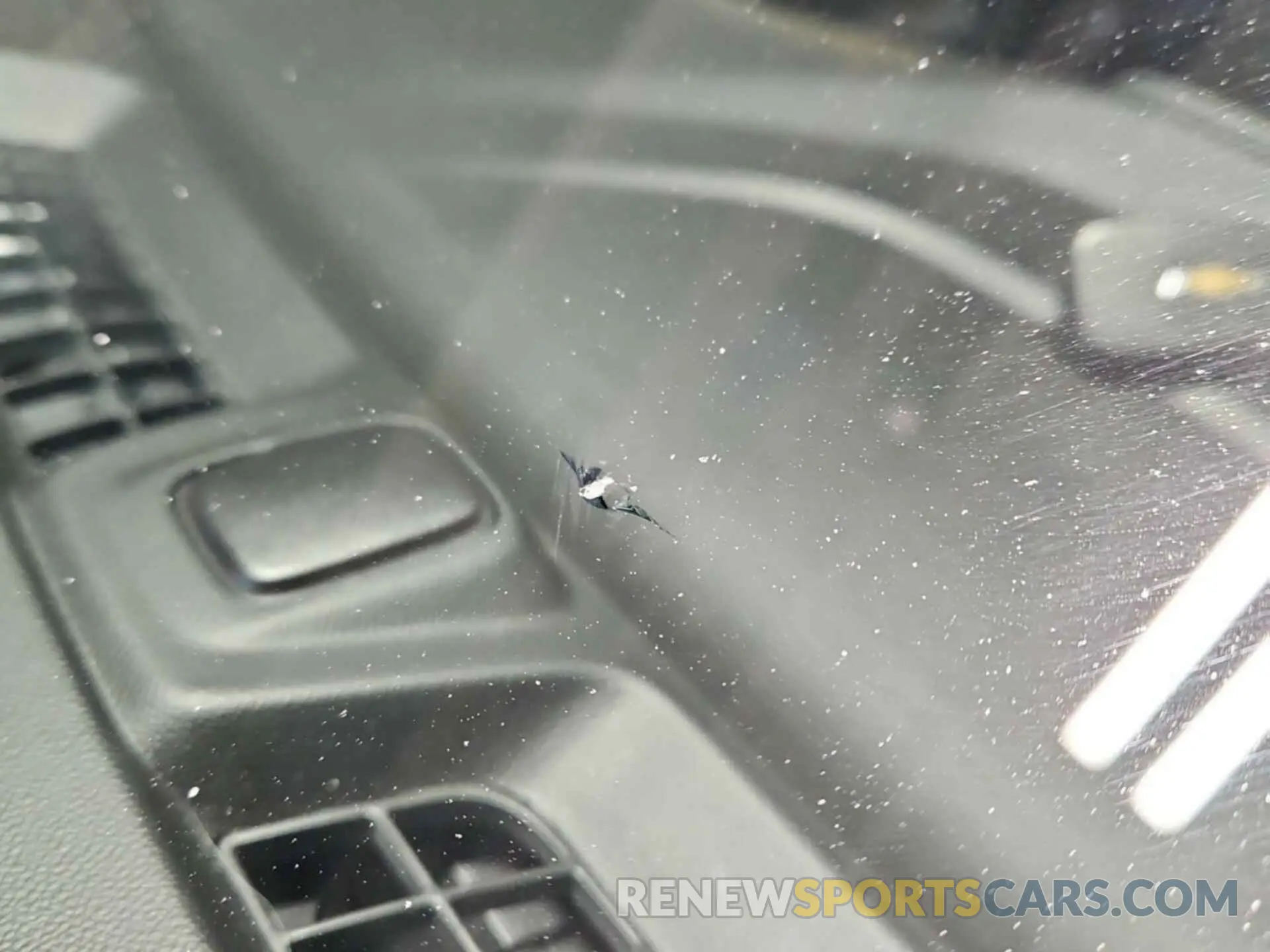 28 fotografías del automóvil dañado 2GNAXTEV8L6231771 CHEVROLET EQUINOX 2020