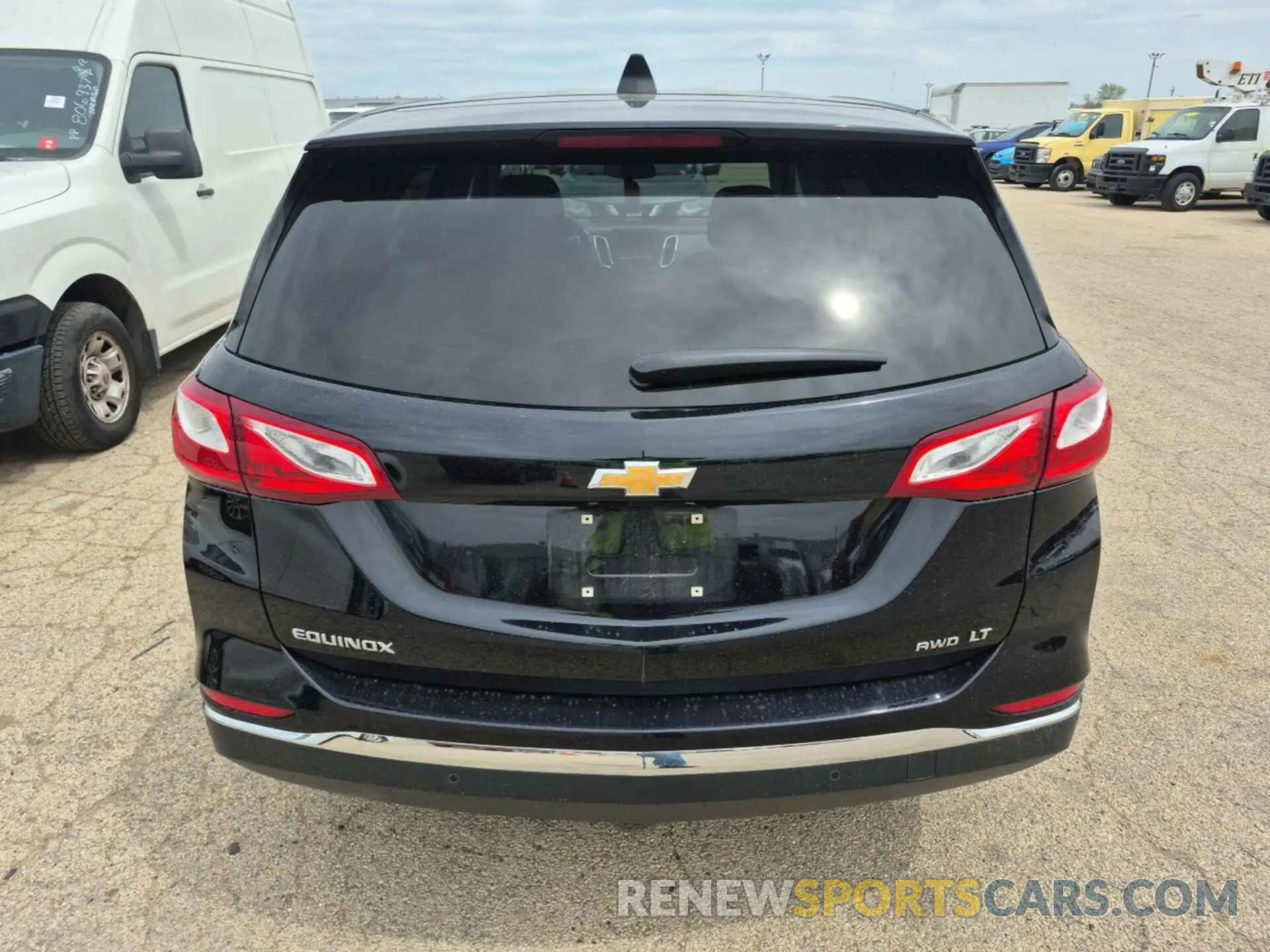 9 fotografías del automóvil dañado 2GNAXTEV8L6233231 CHEVROLET EQUINOX 2020