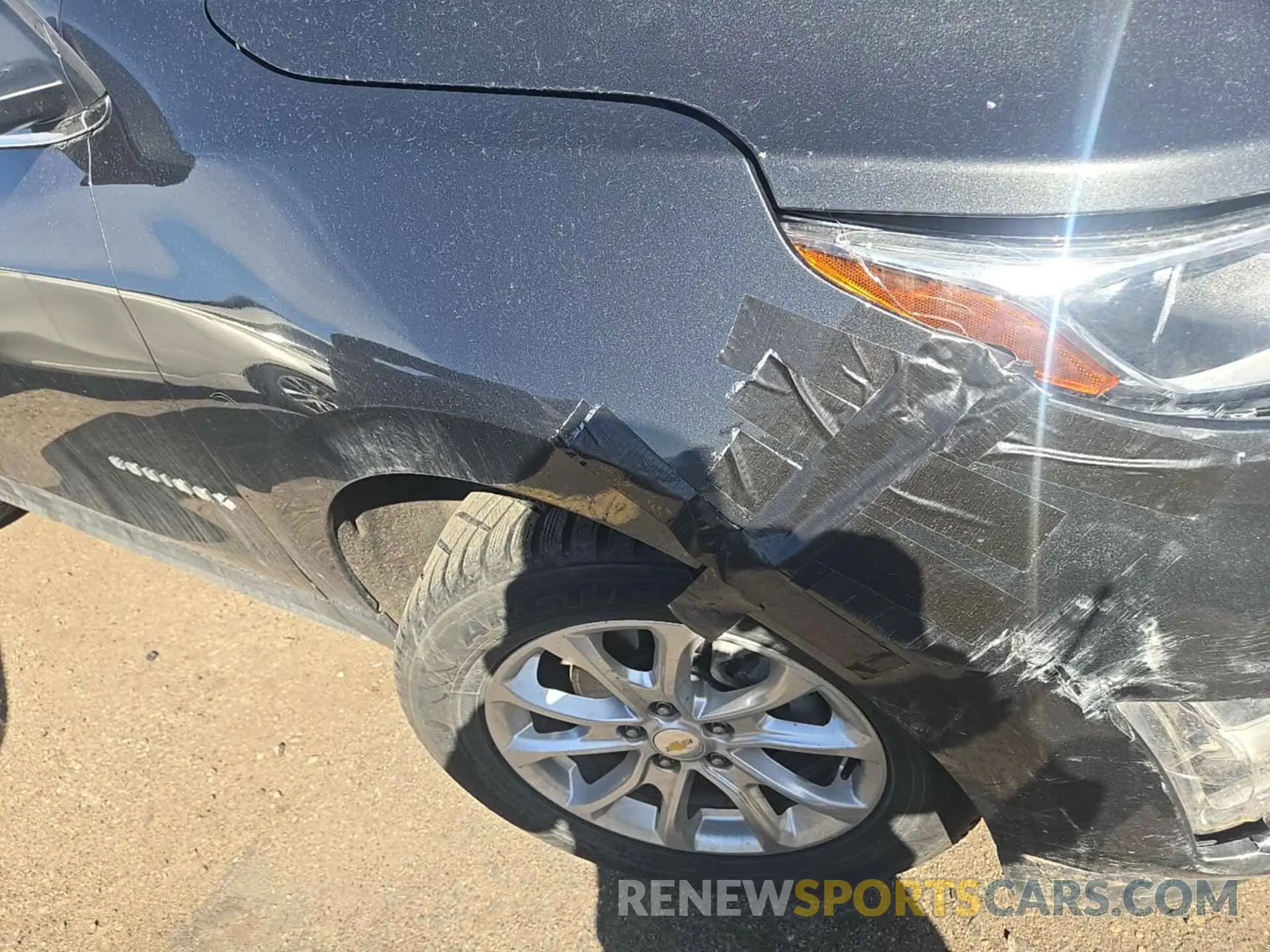 27 fotografías del automóvil dañado 2GNAXTEV9L6232444 CHEVROLET EQUINOX 2020