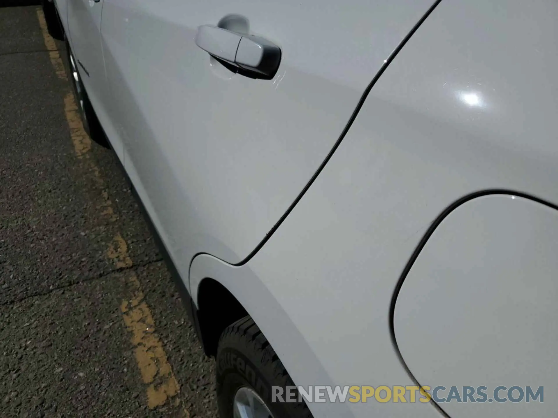 17 fotografías del automóvil dañado 2GNAXTEV9L6235330 CHEVROLET EQUINOX 2020