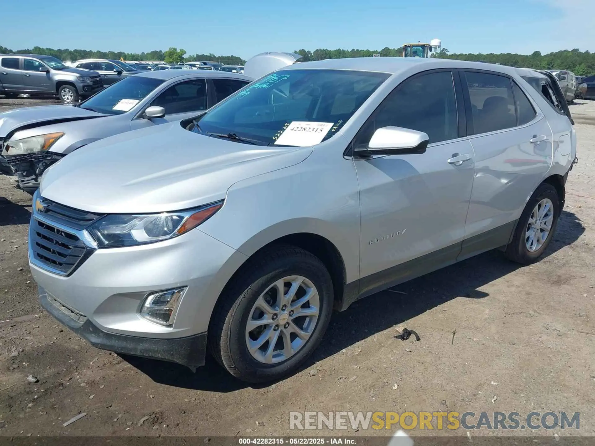 2 fotografías del automóvil dañado 2GNAXTEVXL6171668 CHEVROLET EQUINOX 2020
