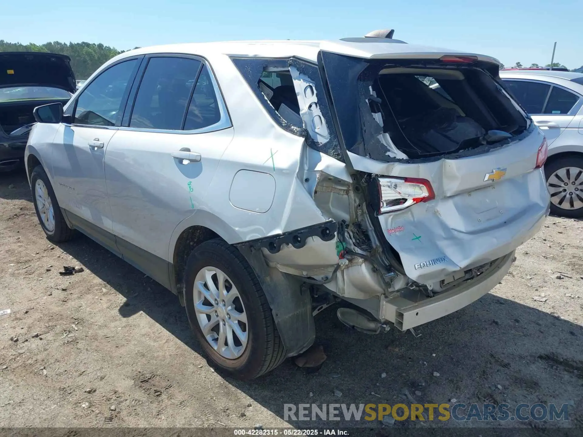 3 fotografías del automóvil dañado 2GNAXTEVXL6171668 CHEVROLET EQUINOX 2020