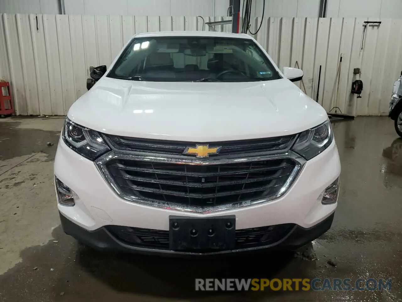 5 fotografías del automóvil dañado 2GNAXUEV0L6105054 CHEVROLET EQUINOX 2020