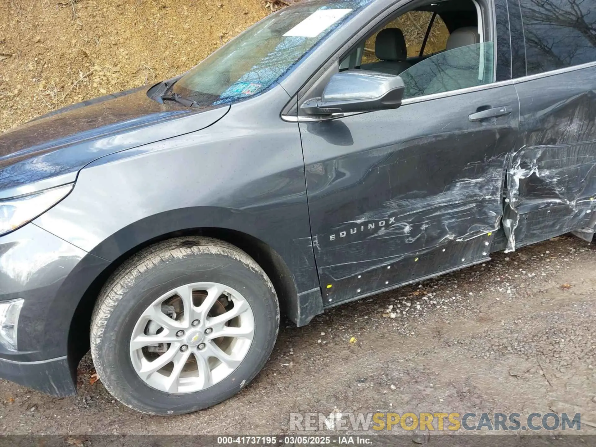 6 fotografías del automóvil dañado 2GNAXUEV0L6122081 CHEVROLET EQUINOX 2020