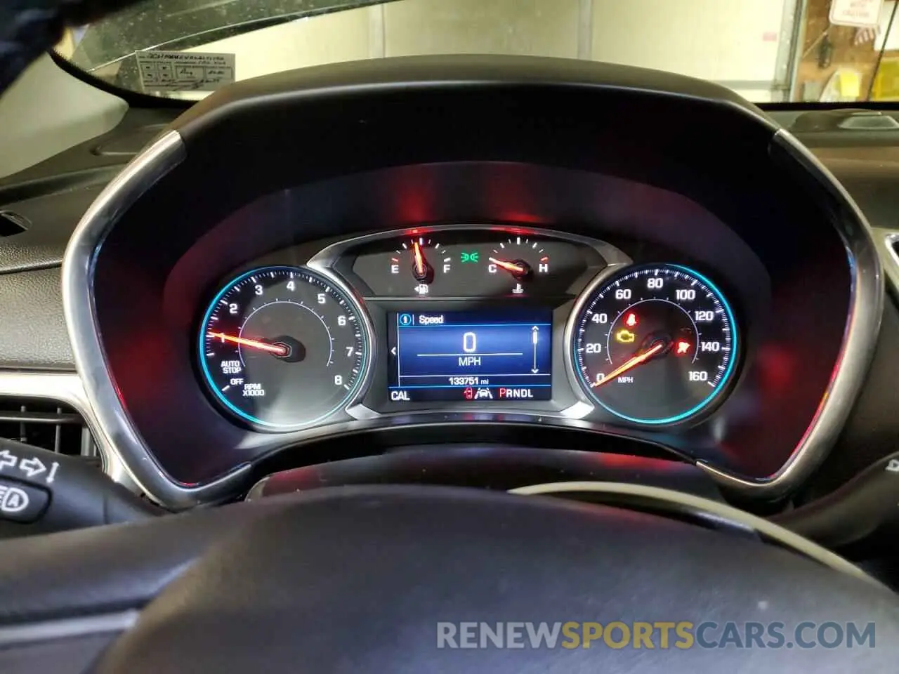 9 fotografías del automóvil dañado 2GNAXUEV0L6151192 CHEVROLET EQUINOX 2020