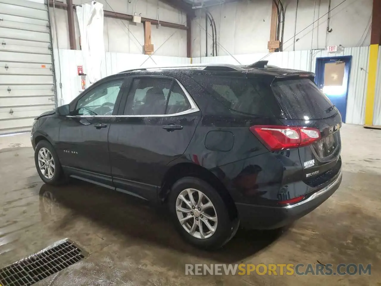 2 fotografías del automóvil dañado 2GNAXUEV0L6206093 CHEVROLET EQUINOX 2020