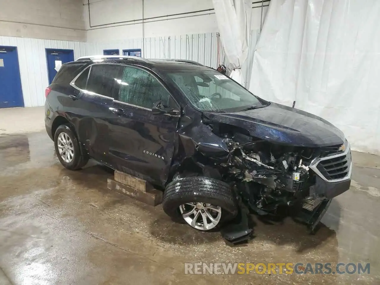4 fotografías del automóvil dañado 2GNAXUEV0L6206093 CHEVROLET EQUINOX 2020