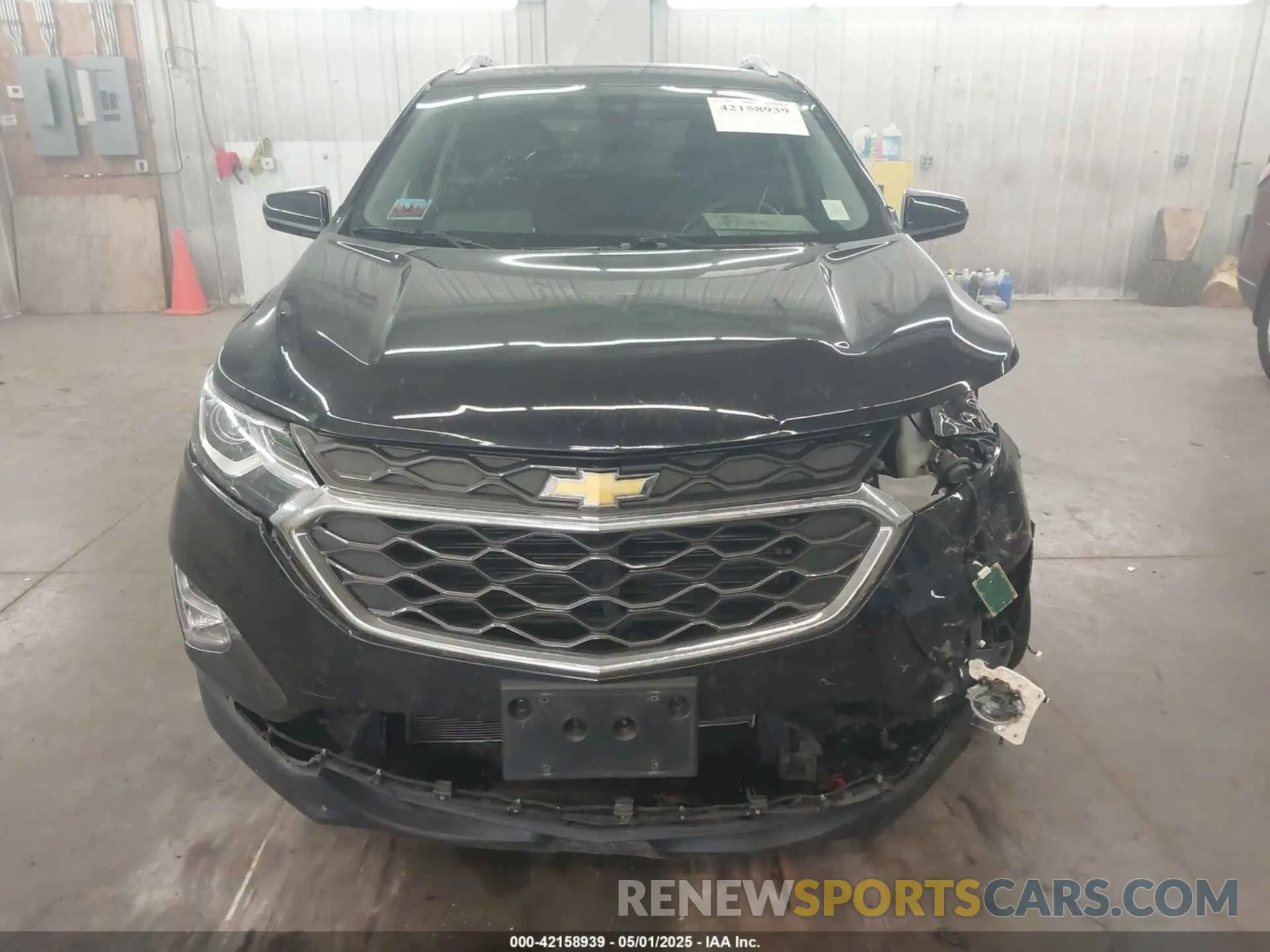 13 fotografías del automóvil dañado 2GNAXUEV1L6125703 CHEVROLET EQUINOX 2020