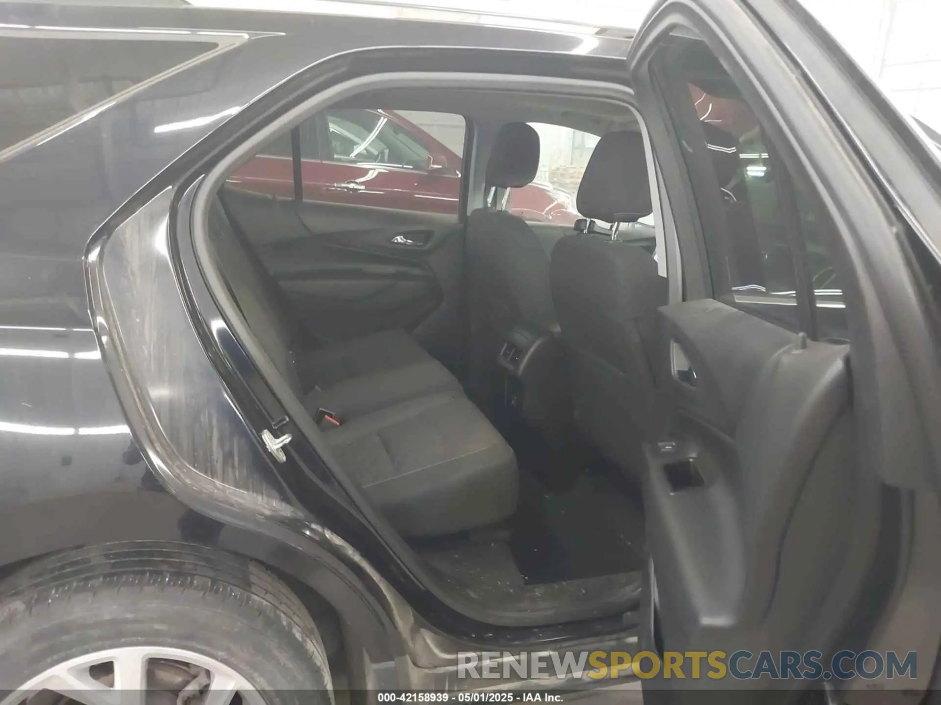 8 fotografías del automóvil dañado 2GNAXUEV1L6125703 CHEVROLET EQUINOX 2020