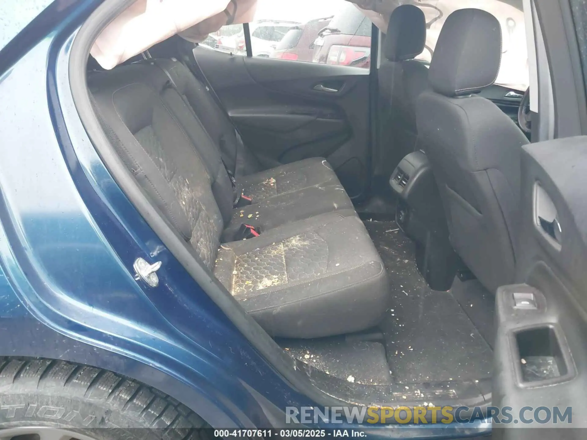 8 fotografías del automóvil dañado 2GNAXUEV1L6127581 CHEVROLET EQUINOX 2020