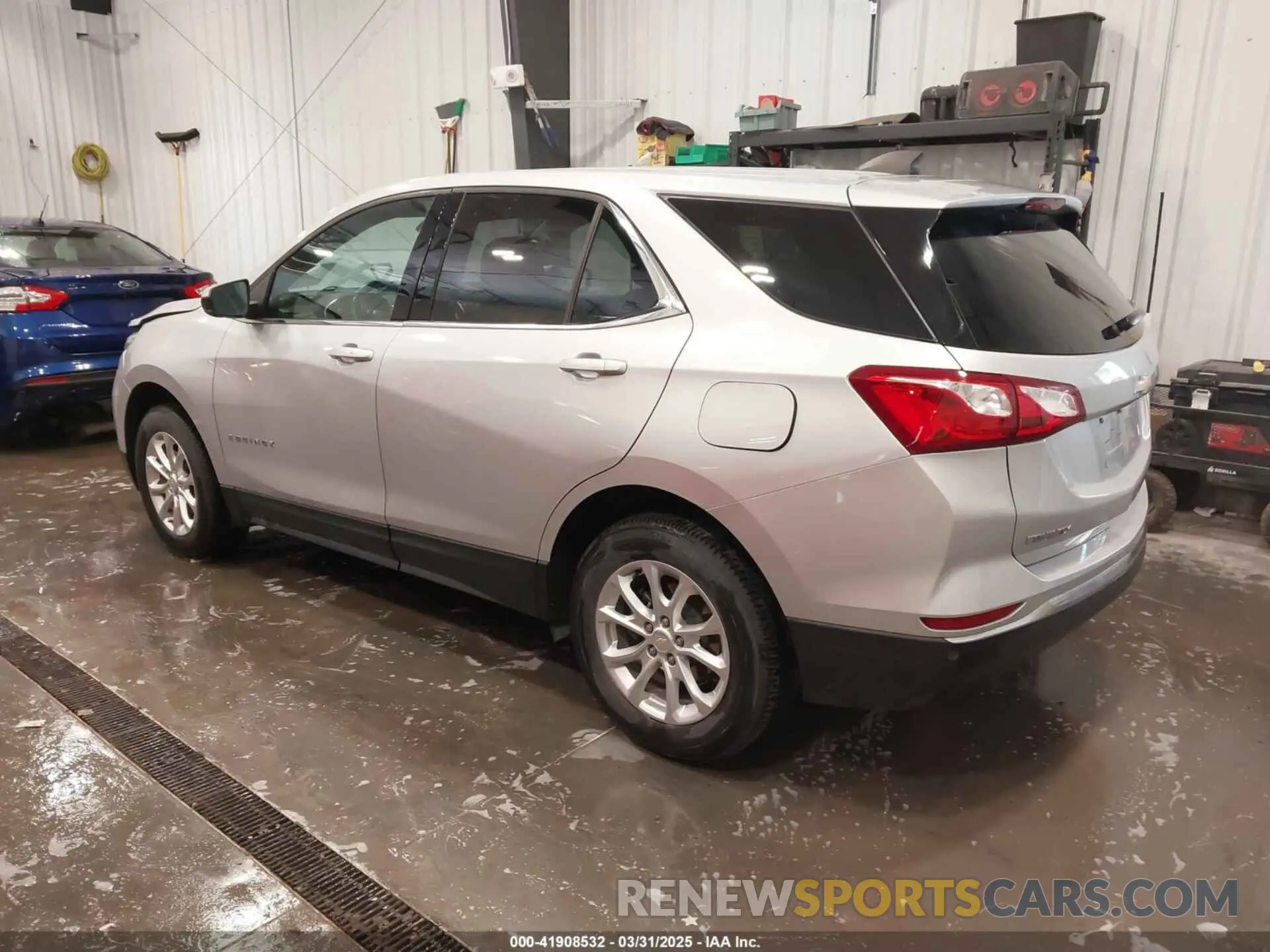 3 fotografías del automóvil dañado 2GNAXUEV1L6170821 CHEVROLET EQUINOX 2020
