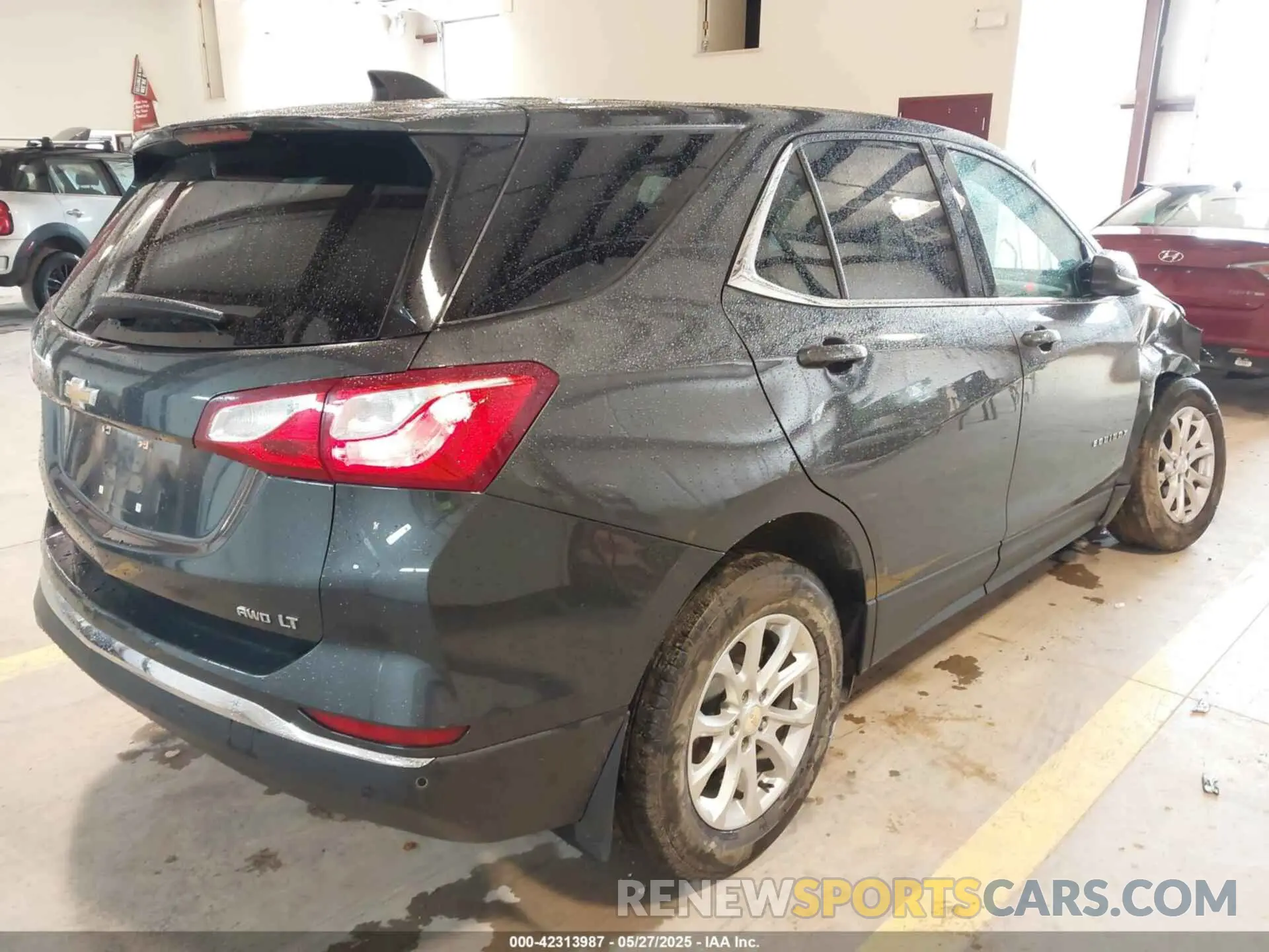 4 fotografías del automóvil dañado 2GNAXUEV1L6172018 CHEVROLET EQUINOX 2020