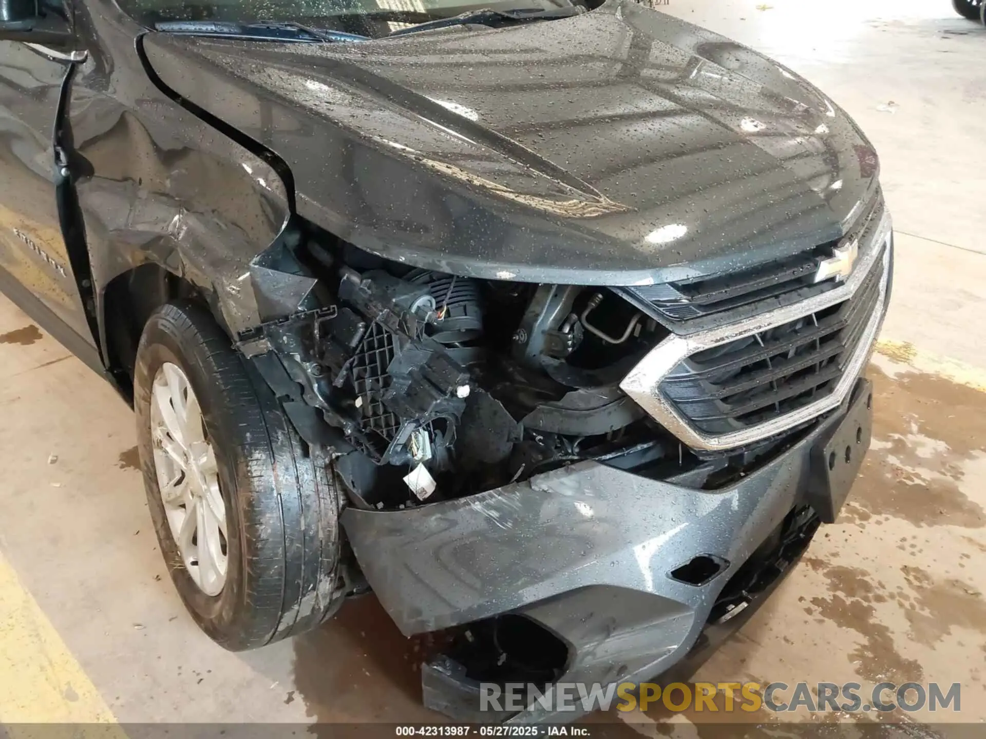 6 fotografías del automóvil dañado 2GNAXUEV1L6172018 CHEVROLET EQUINOX 2020