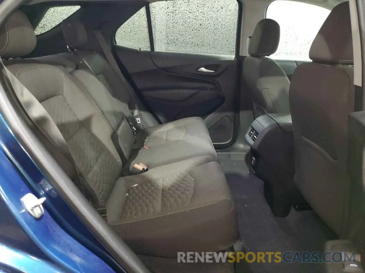 11 fotografías del automóvil dañado 2GNAXUEV1L6186775 CHEVROLET EQUINOX 2020