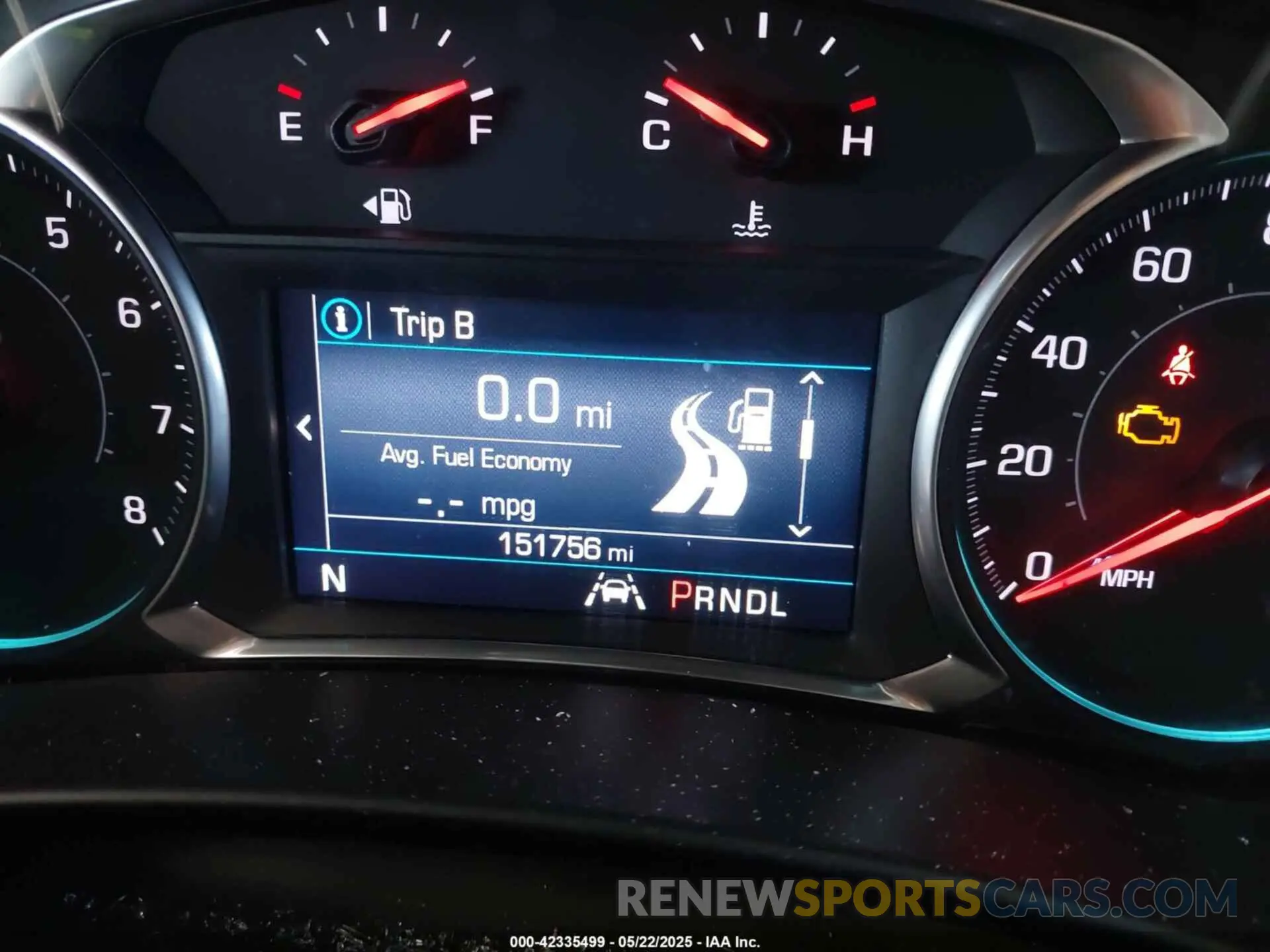 16 fotografías del automóvil dañado 2GNAXUEV1L6224067 CHEVROLET EQUINOX 2020