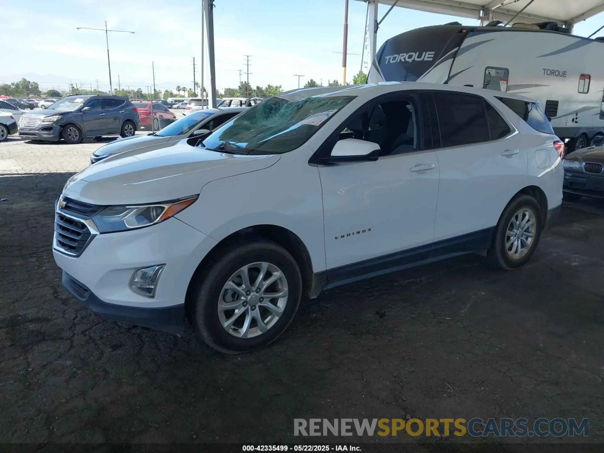2 fotografías del automóvil dañado 2GNAXUEV1L6224067 CHEVROLET EQUINOX 2020