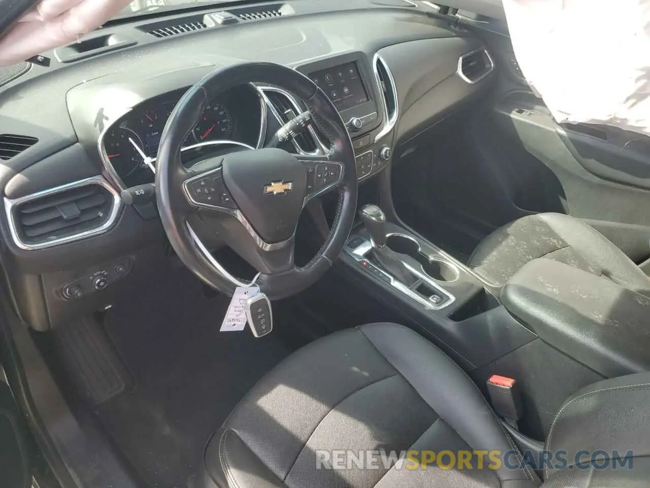 8 fotografías del automóvil dañado 2GNAXUEV1L6228572 CHEVROLET EQUINOX 2020