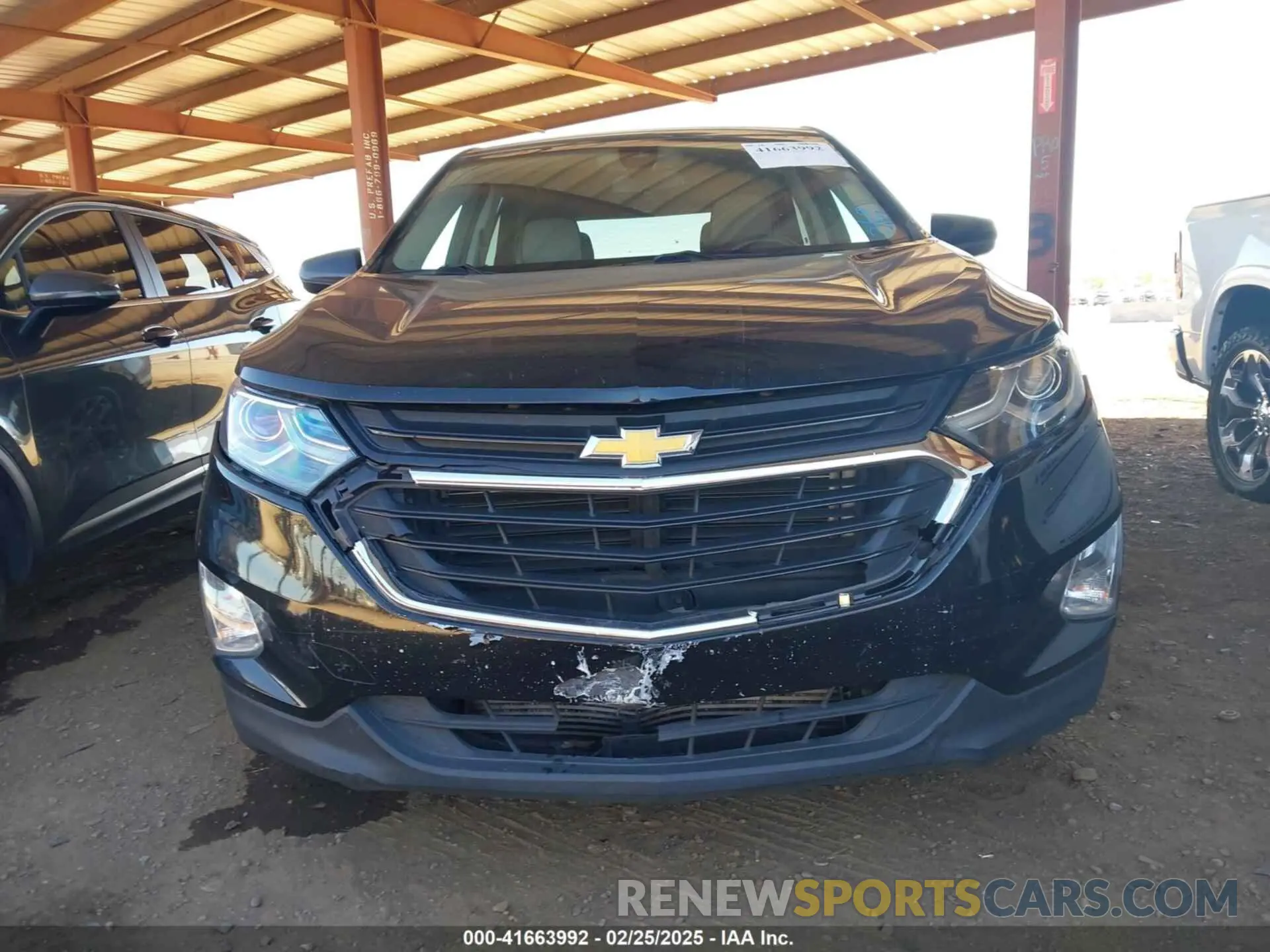 12 fotografías del automóvil dañado 2GNAXUEV2L6136869 CHEVROLET EQUINOX 2020