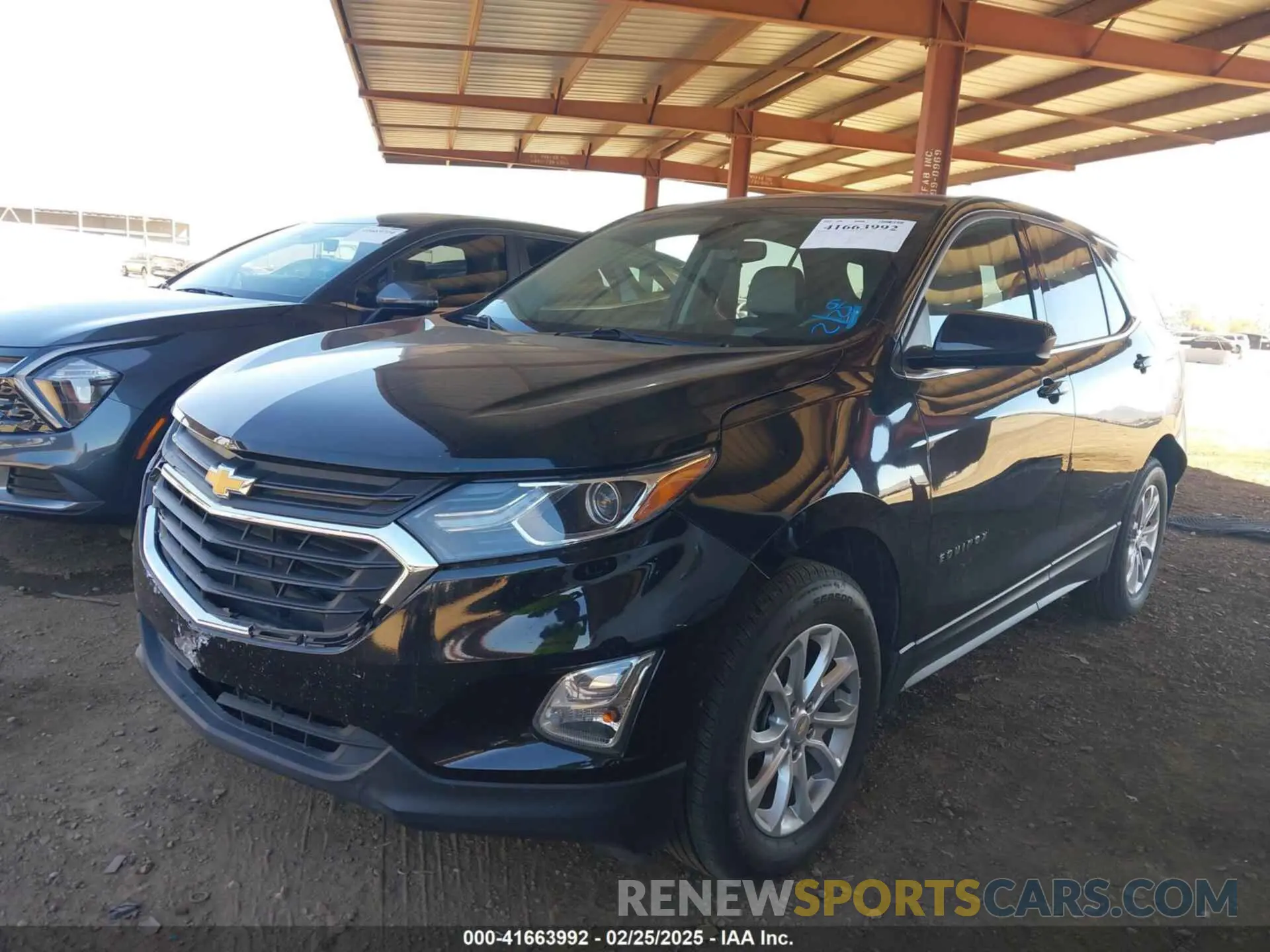 2 fotografías del automóvil dañado 2GNAXUEV2L6136869 CHEVROLET EQUINOX 2020