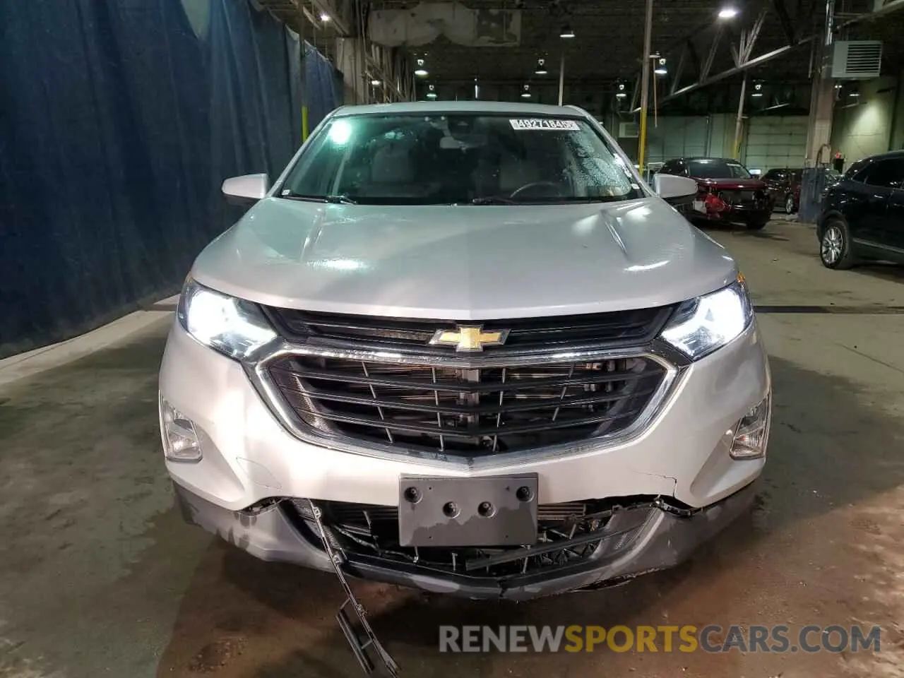 5 fotografías del automóvil dañado 2GNAXUEV2L6184727 CHEVROLET EQUINOX 2020