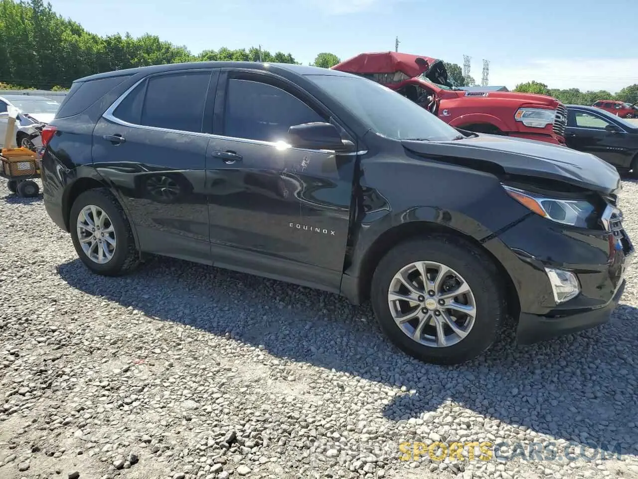 4 fotografías del automóvil dañado 2GNAXUEV2L6238589 CHEVROLET EQUINOX 2020