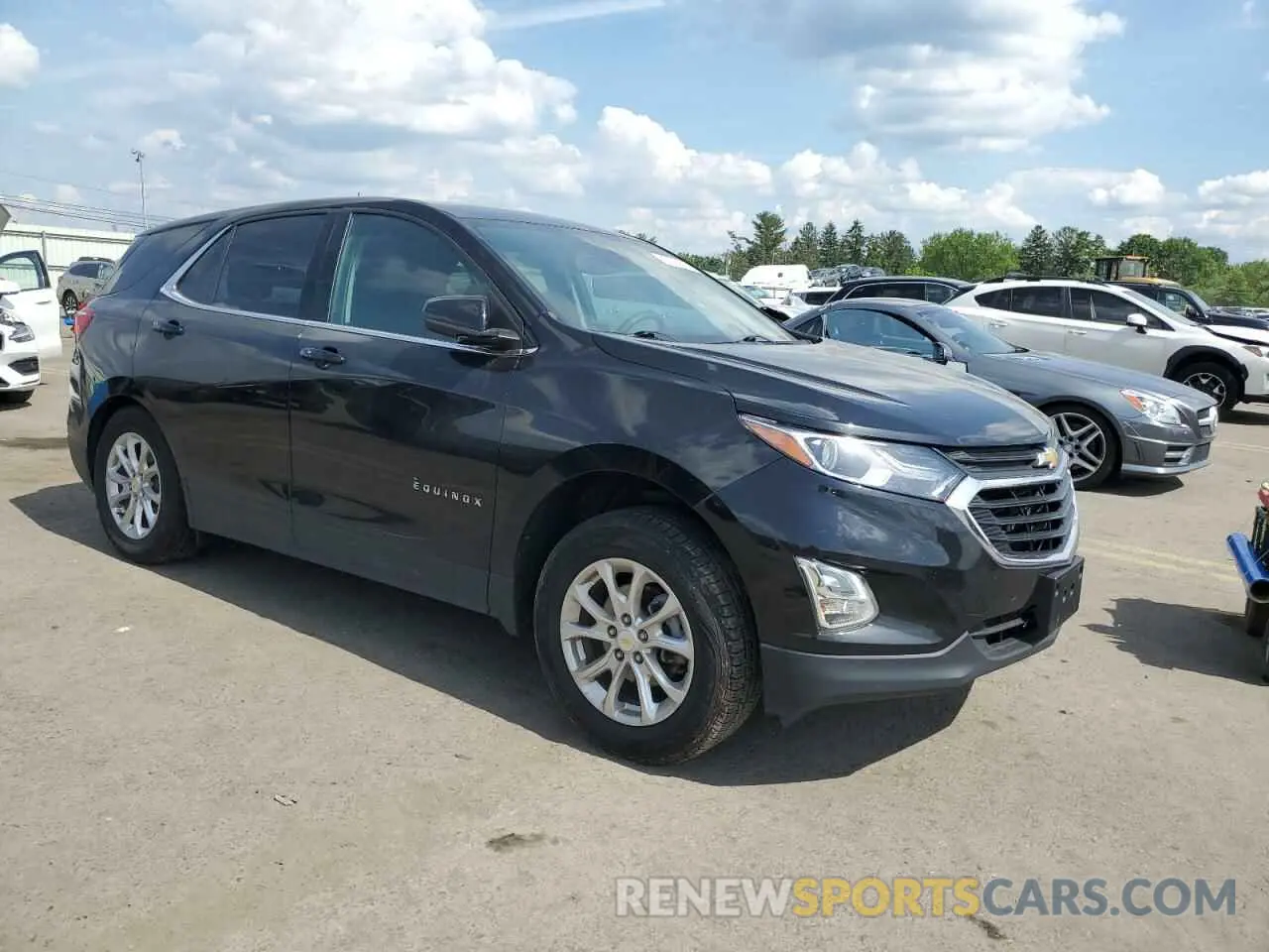 4 fotografías del automóvil dañado 2GNAXUEV2L6262004 CHEVROLET EQUINOX 2020