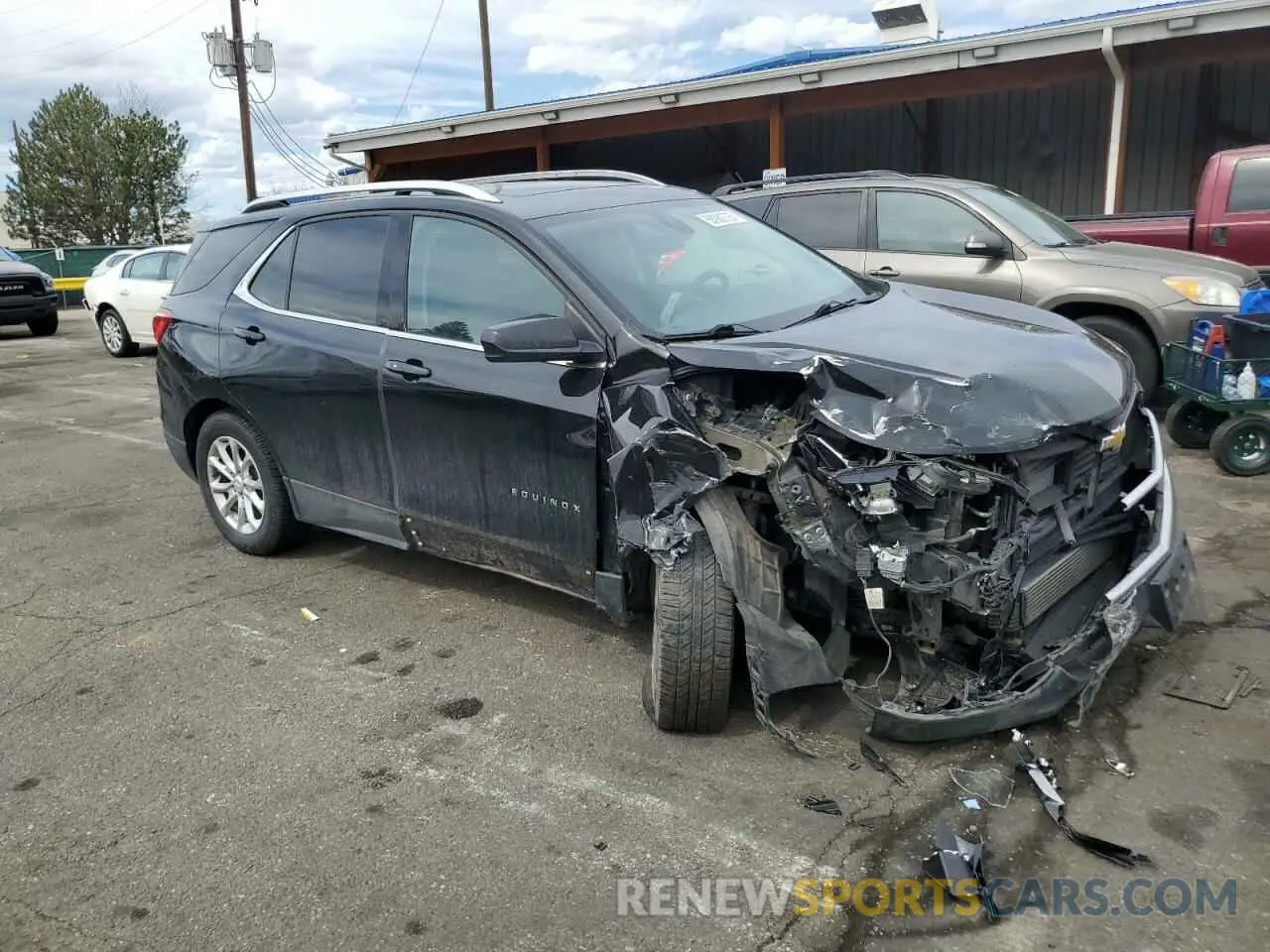 4 fotografías del automóvil dañado 2GNAXUEV3L6111222 CHEVROLET EQUINOX 2020