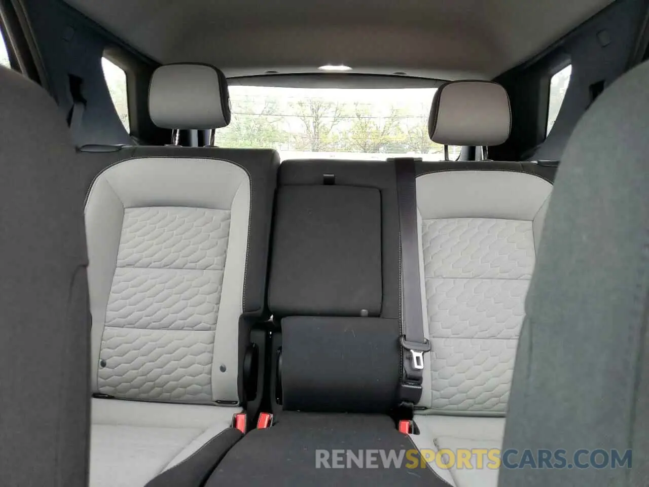 10 fotografías del automóvil dañado 2GNAXUEV3L6161764 CHEVROLET EQUINOX 2020