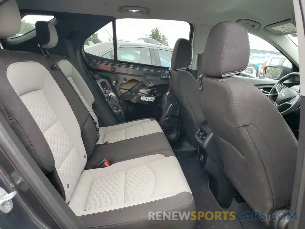 11 fotografías del automóvil dañado 2GNAXUEV3L6161764 CHEVROLET EQUINOX 2020