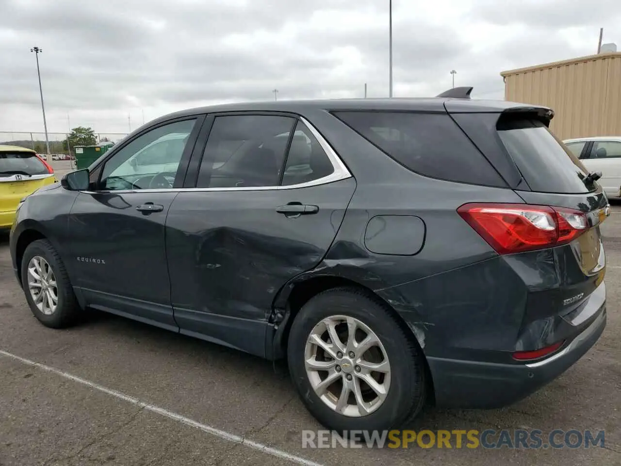 2 fotografías del automóvil dañado 2GNAXUEV3L6161764 CHEVROLET EQUINOX 2020