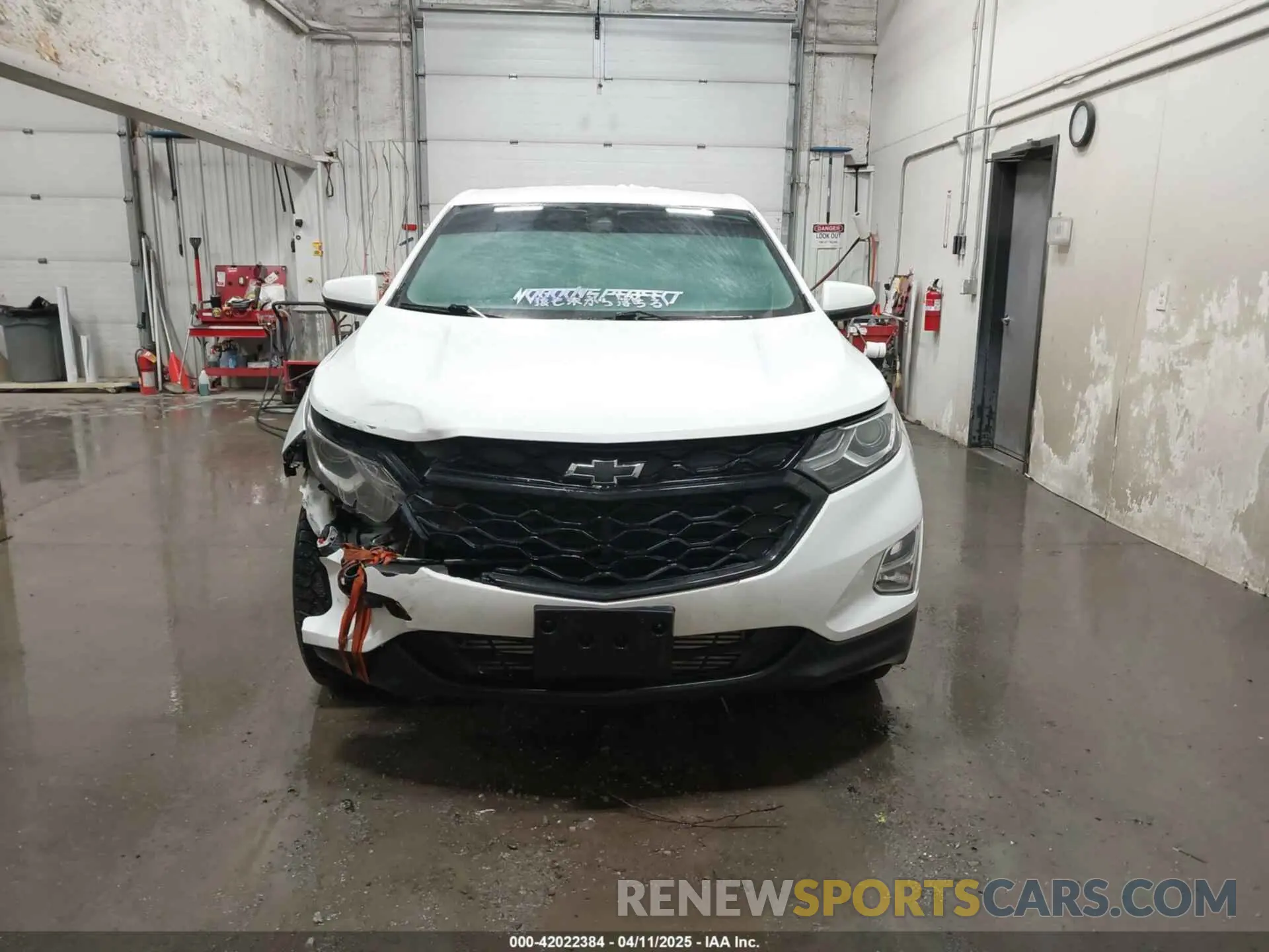 12 fotografías del automóvil dañado 2GNAXUEV3L6236561 CHEVROLET EQUINOX 2020