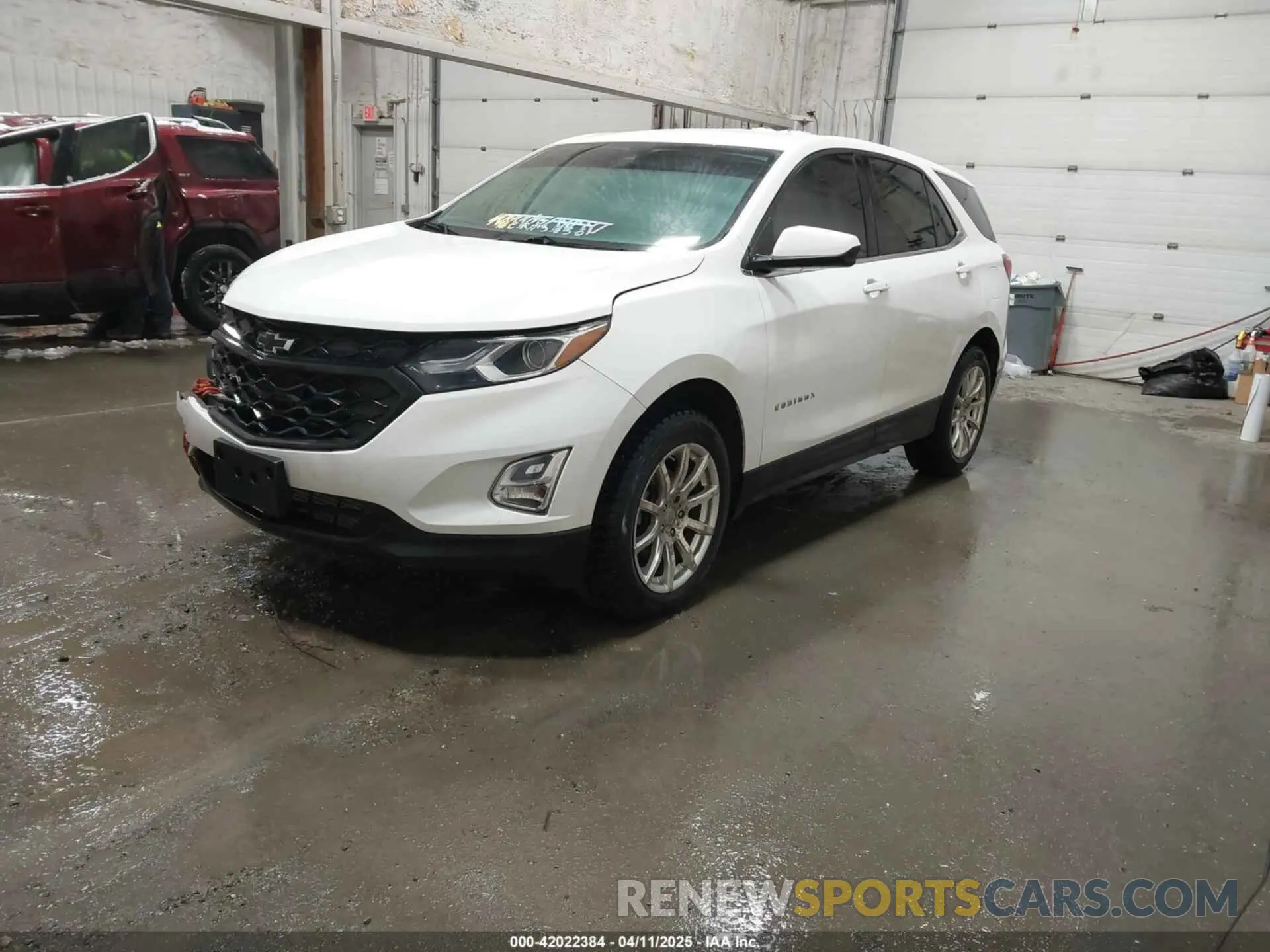 2 fotografías del automóvil dañado 2GNAXUEV3L6236561 CHEVROLET EQUINOX 2020