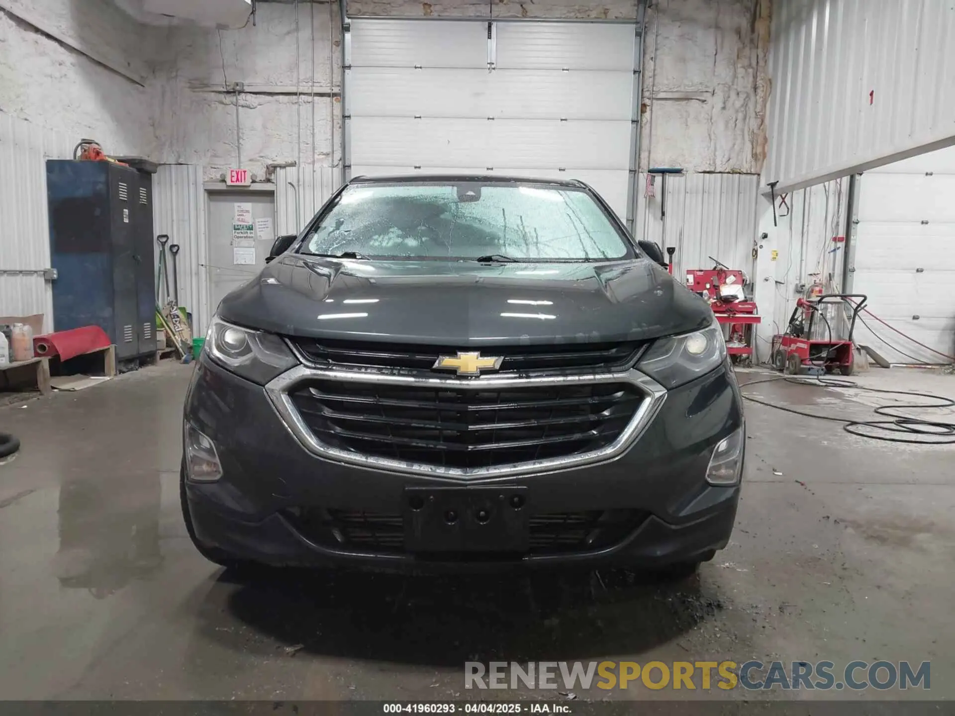 13 fotografías del automóvil dañado 2GNAXUEV4L6157402 CHEVROLET EQUINOX 2020