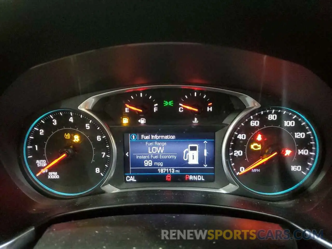 9 fotografías del automóvil dañado 2GNAXUEV4L6158114 CHEVROLET EQUINOX 2020