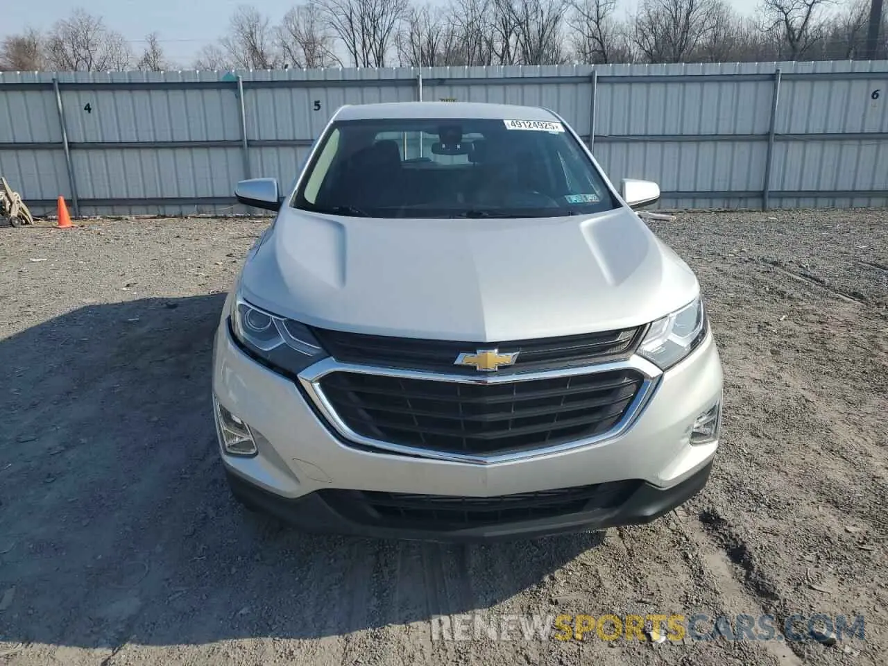 5 fotografías del automóvil dañado 2GNAXUEV4L6240487 CHEVROLET EQUINOX 2020