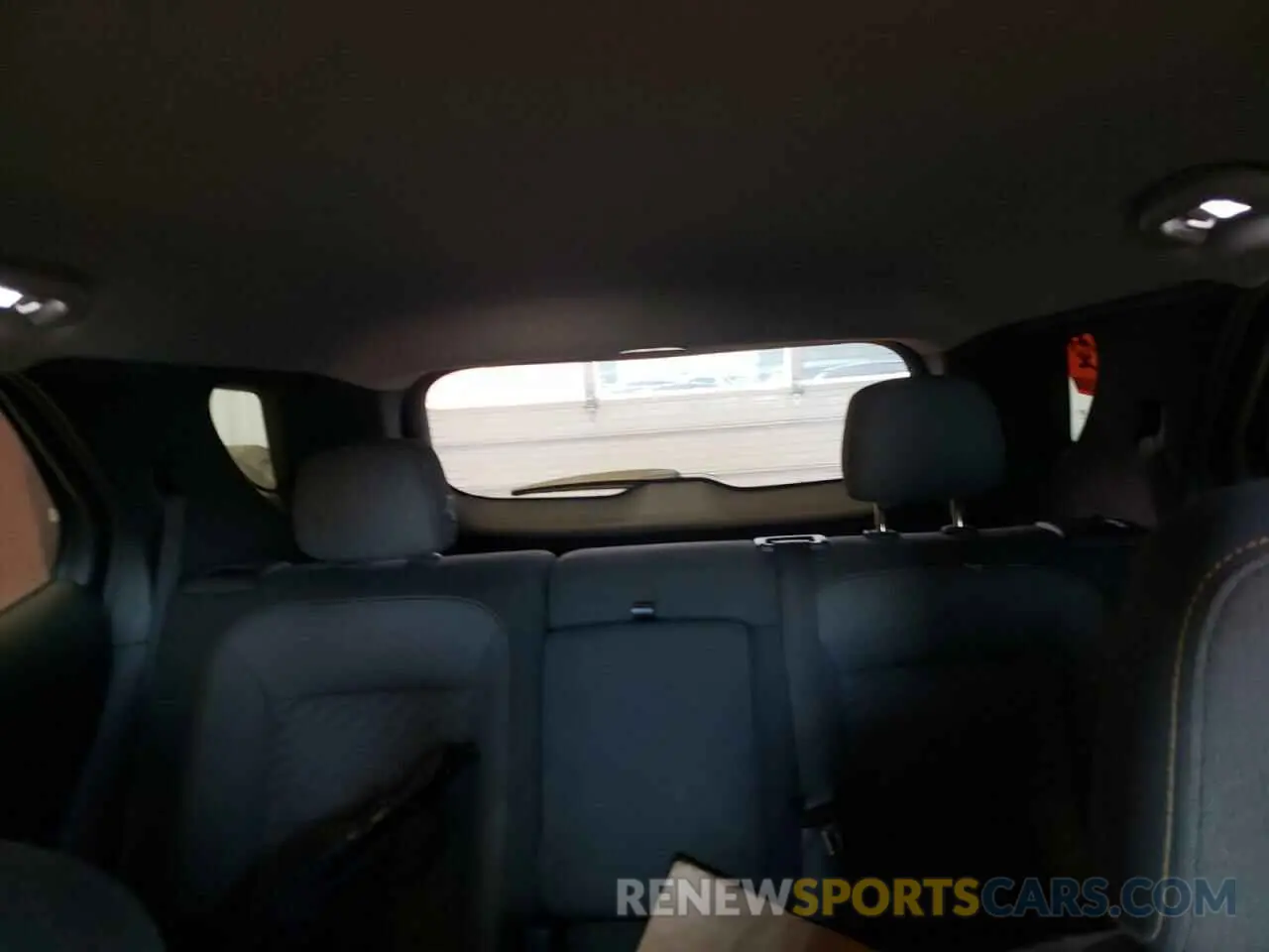 10 fotografías del automóvil dañado 2GNAXUEV4L6285655 CHEVROLET EQUINOX 2020