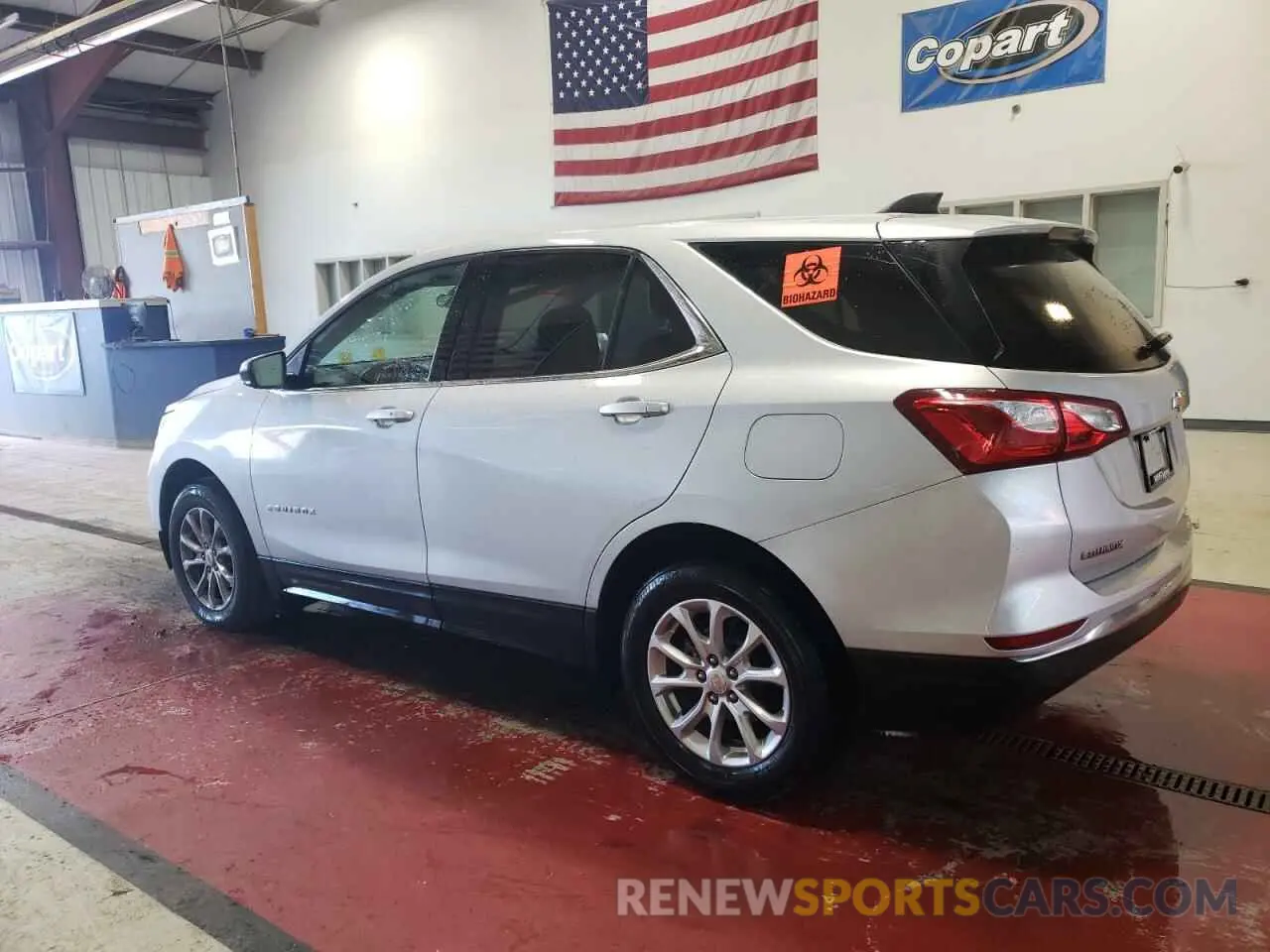 2 fotografías del automóvil dañado 2GNAXUEV4L6285655 CHEVROLET EQUINOX 2020