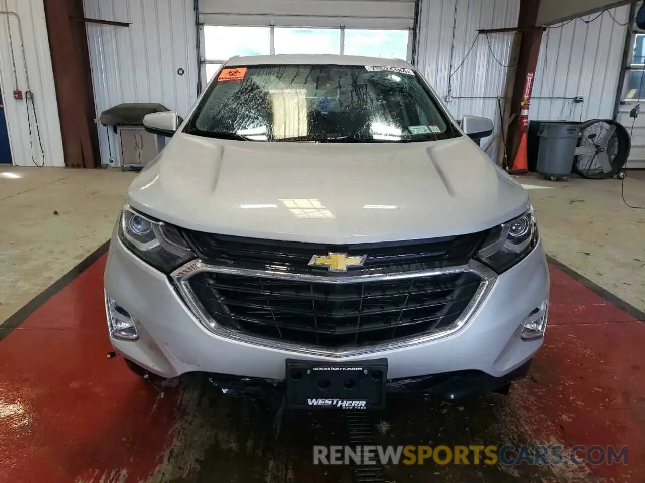 5 fotografías del automóvil dañado 2GNAXUEV4L6285655 CHEVROLET EQUINOX 2020