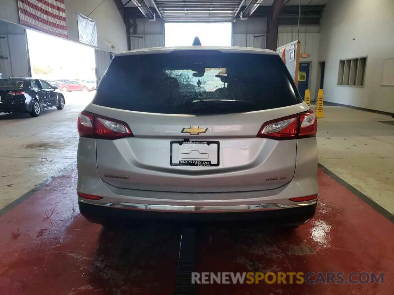 6 fotografías del automóvil dañado 2GNAXUEV4L6285655 CHEVROLET EQUINOX 2020