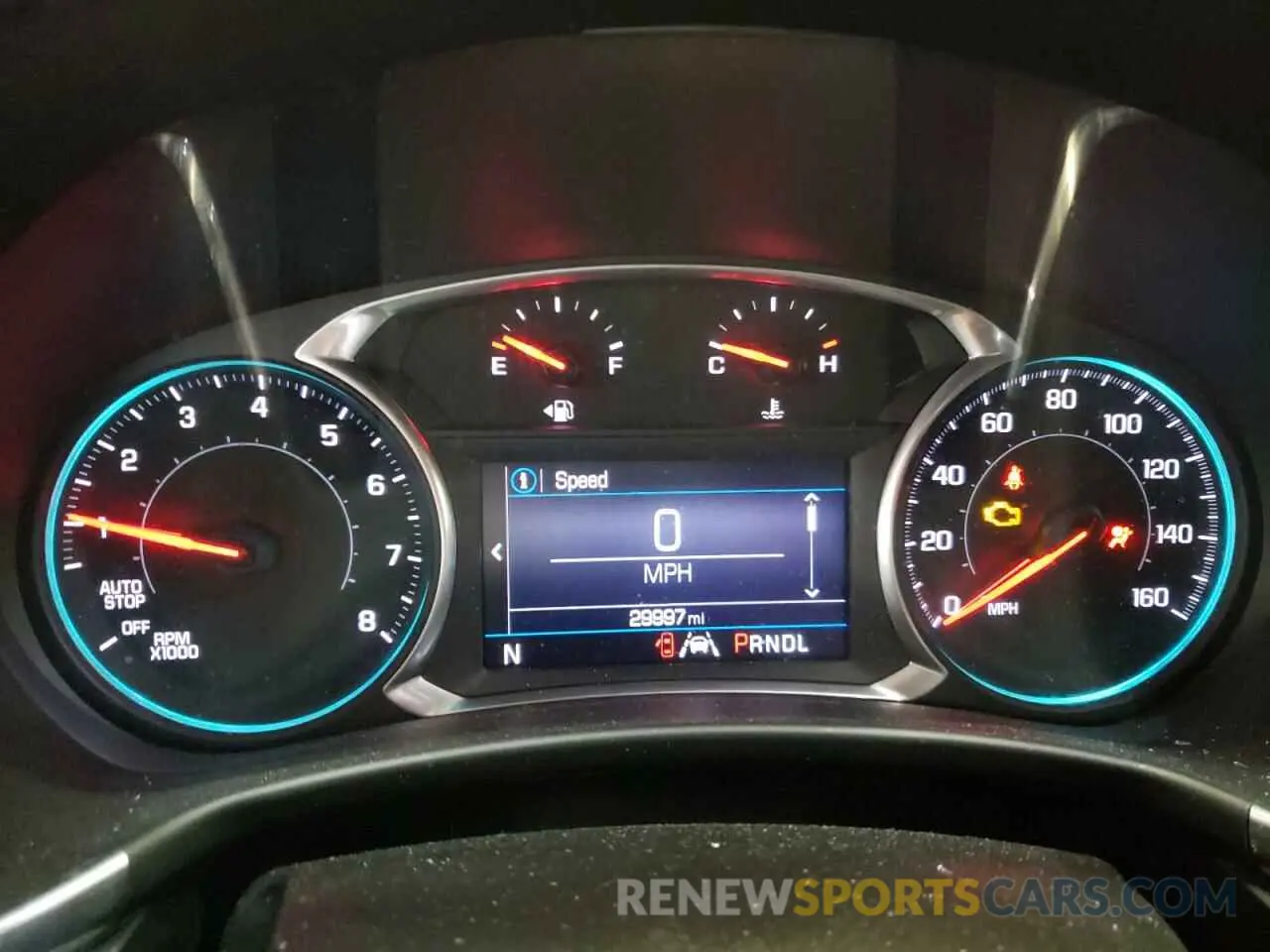 9 fotografías del automóvil dañado 2GNAXUEV4L6285655 CHEVROLET EQUINOX 2020
