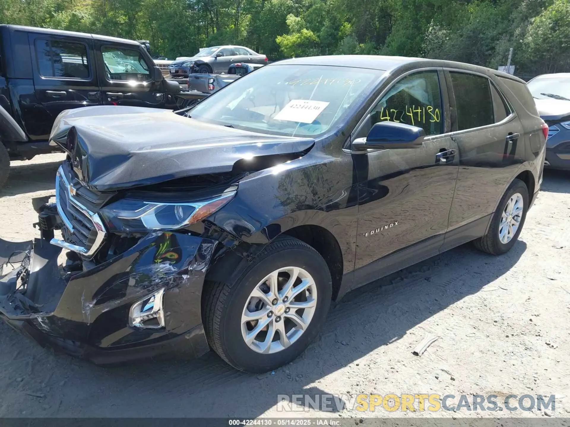 2 fotografías del automóvil dañado 2GNAXUEV5L6154296 CHEVROLET EQUINOX 2020