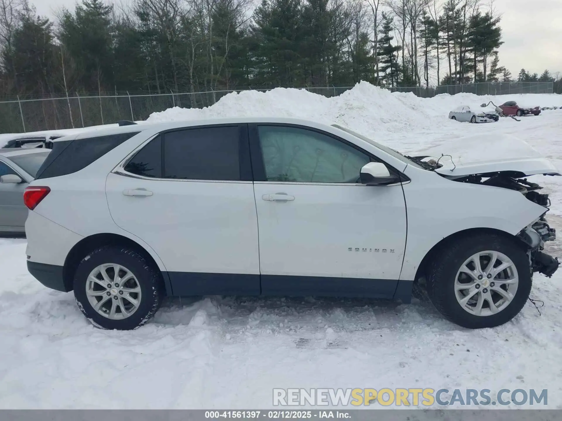 14 fotografías del automóvil dañado 2GNAXUEV5L6154590 CHEVROLET EQUINOX 2020