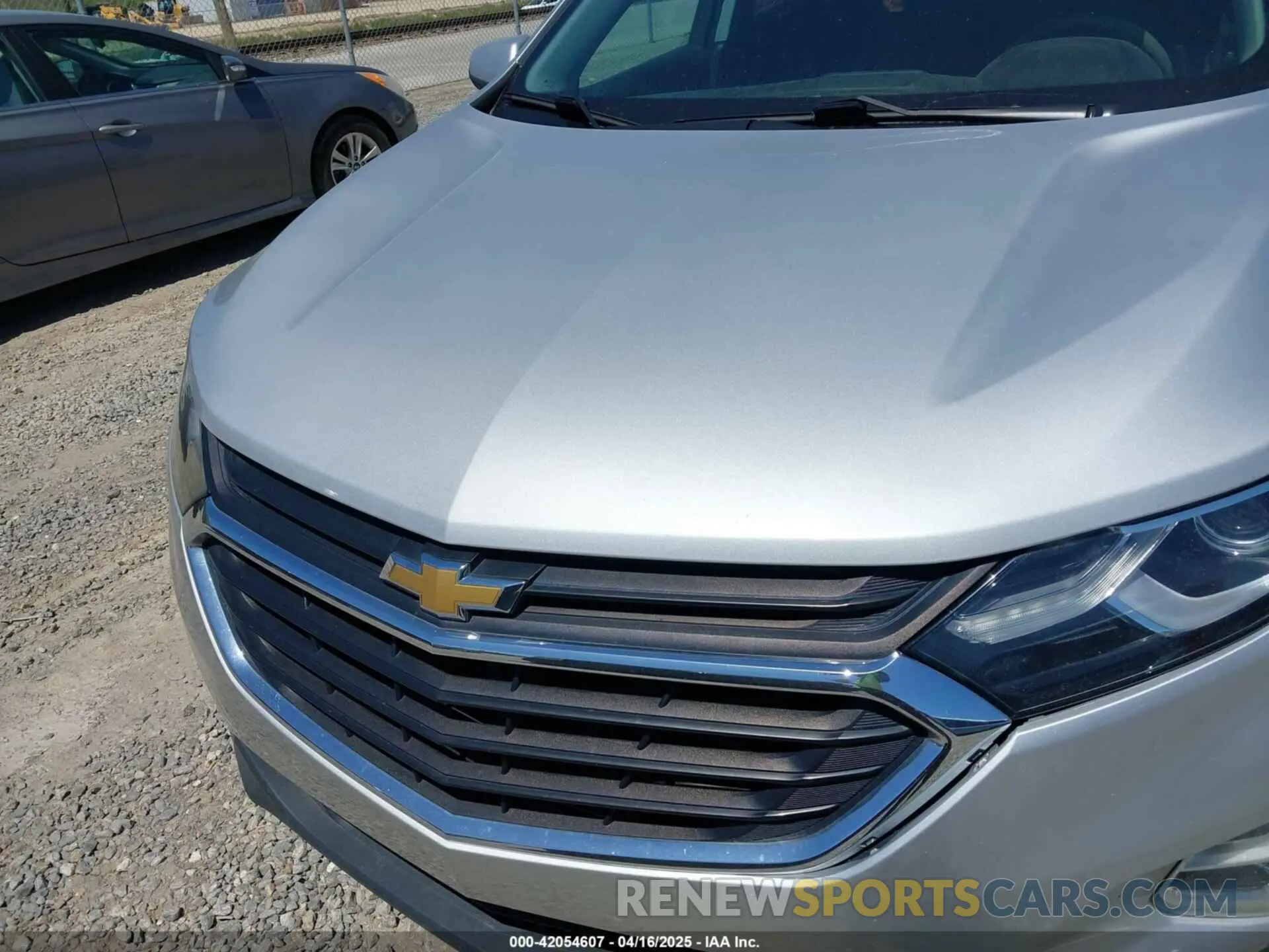 6 fotografías del automóvil dañado 2GNAXUEV5L6157523 CHEVROLET EQUINOX 2020