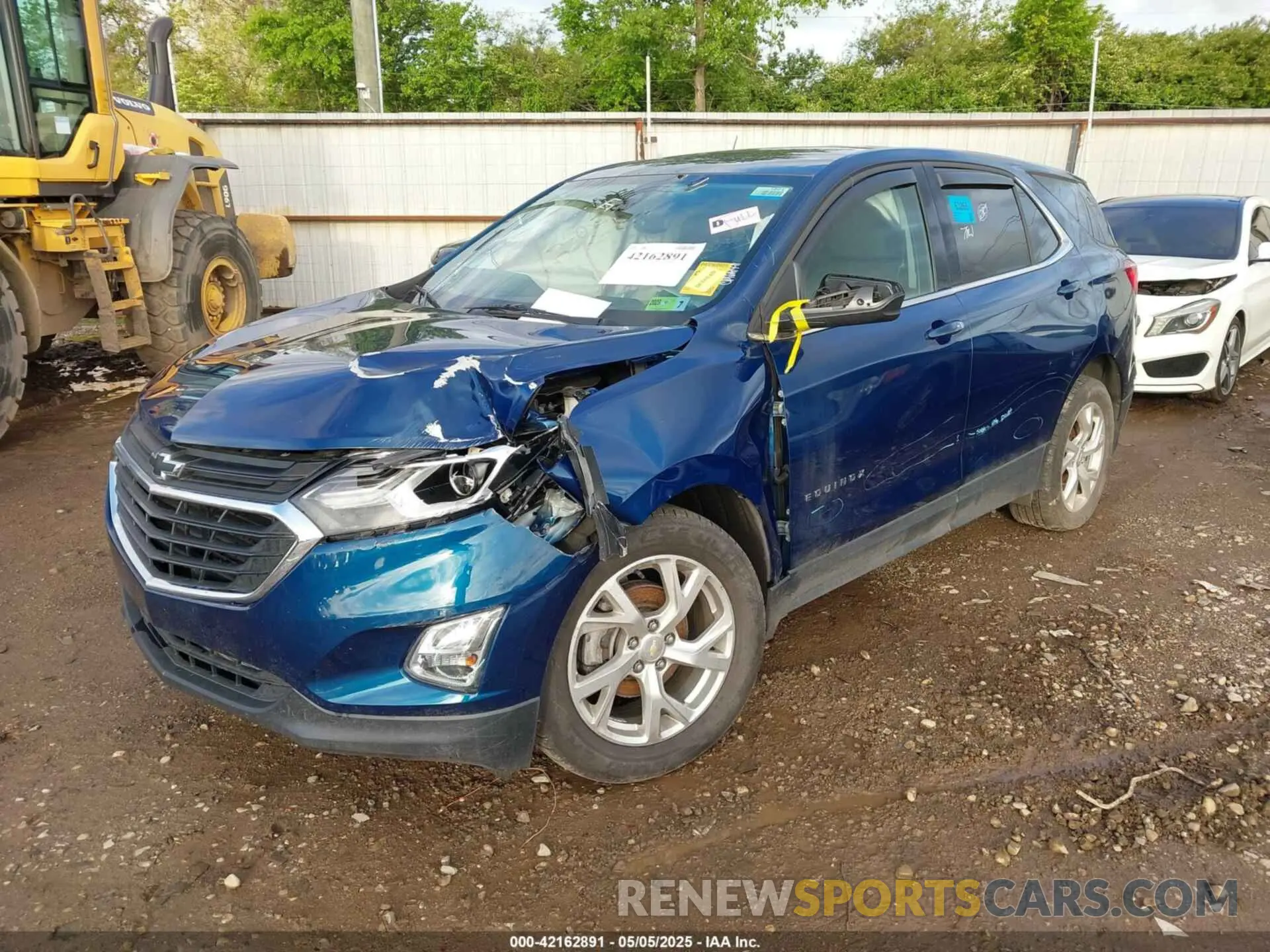 2 fotografías del automóvil dañado 2GNAXUEV5L6173091 CHEVROLET EQUINOX 2020