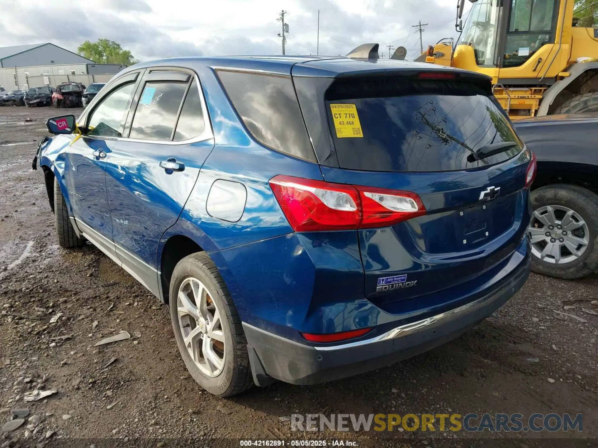 3 fotografías del automóvil dañado 2GNAXUEV5L6173091 CHEVROLET EQUINOX 2020