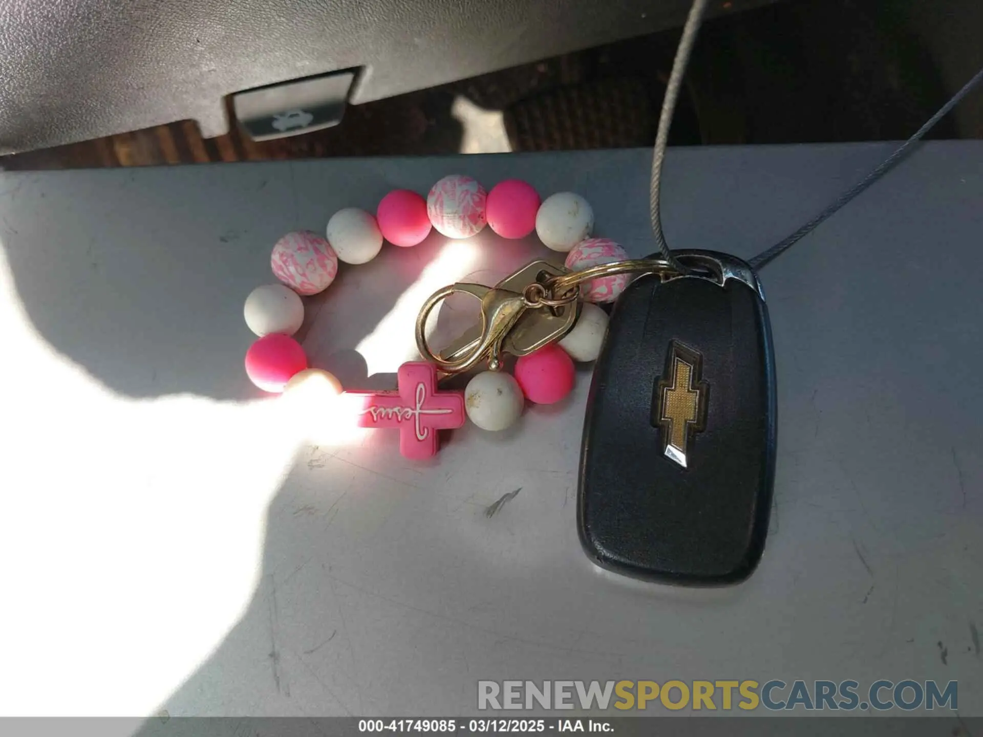 11 fotografías del automóvil dañado 2GNAXUEV5L6205134 CHEVROLET EQUINOX 2020