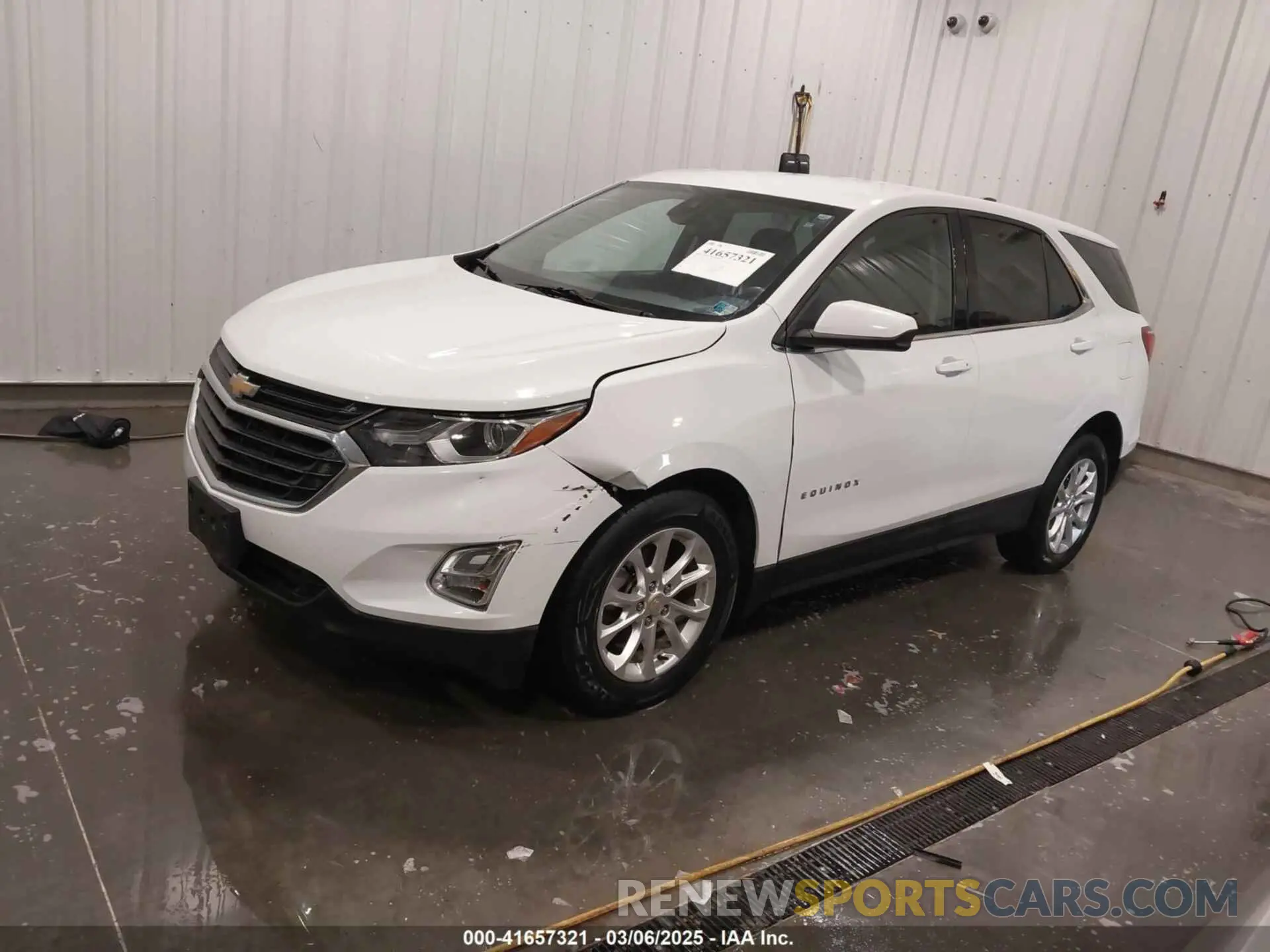 2 fotografías del automóvil dañado 2GNAXUEV5L6244807 CHEVROLET EQUINOX 2020