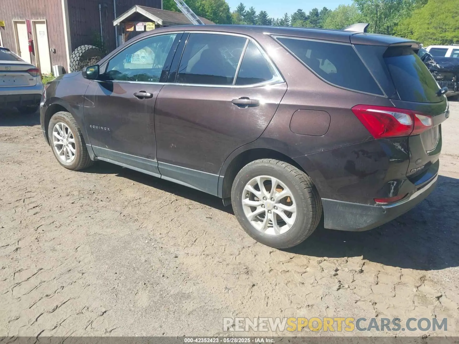 3 fotografías del automóvil dañado 2GNAXUEV6L6109805 CHEVROLET EQUINOX 2020