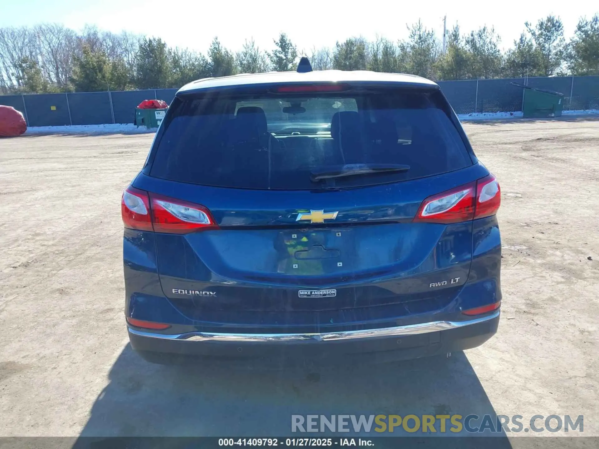 15 fotografías del automóvil dañado 2GNAXUEV6L6185542 CHEVROLET EQUINOX 2020